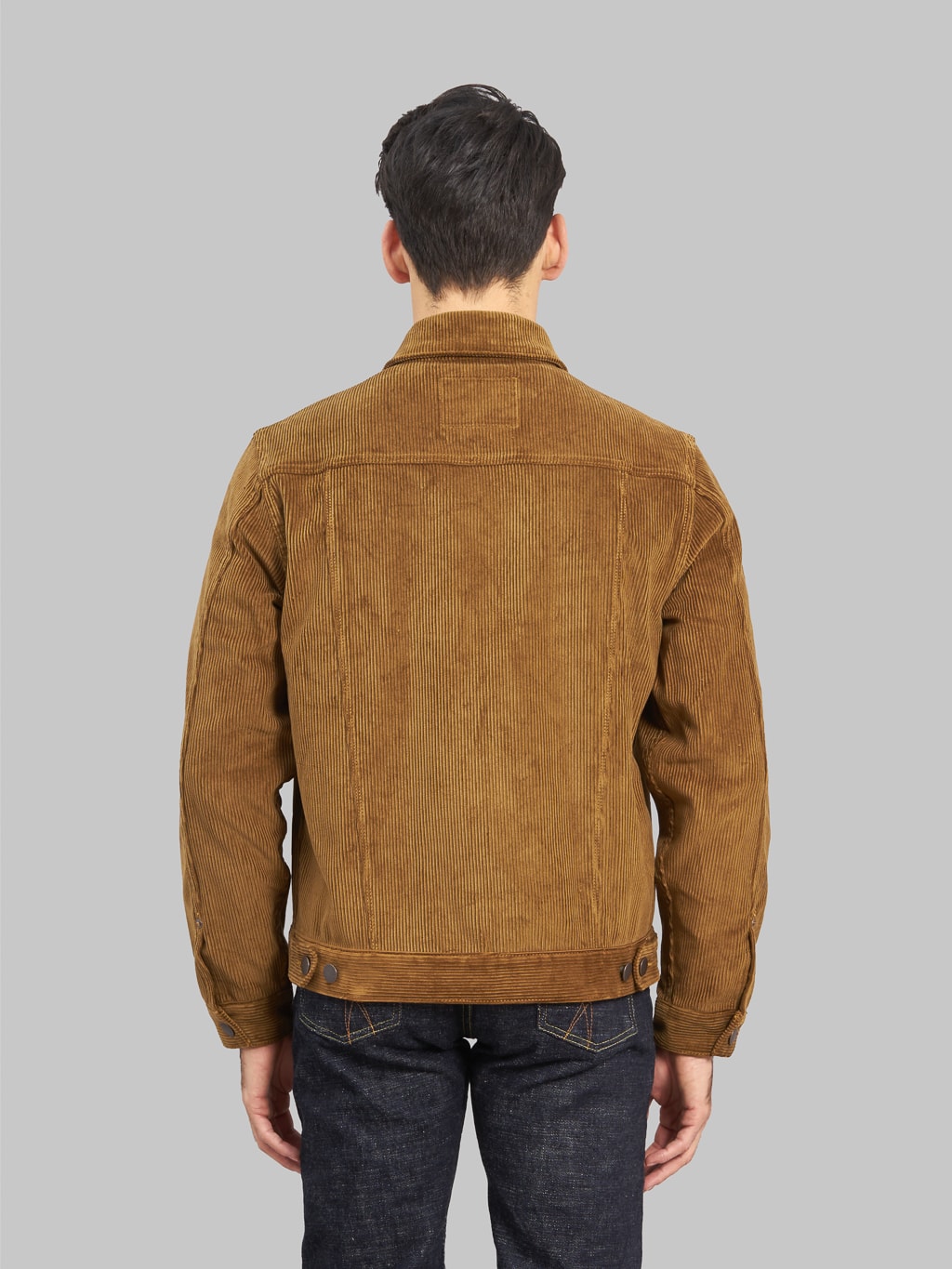 Freenote Cloth Classic Jacket Gold Corduroy  model back fit