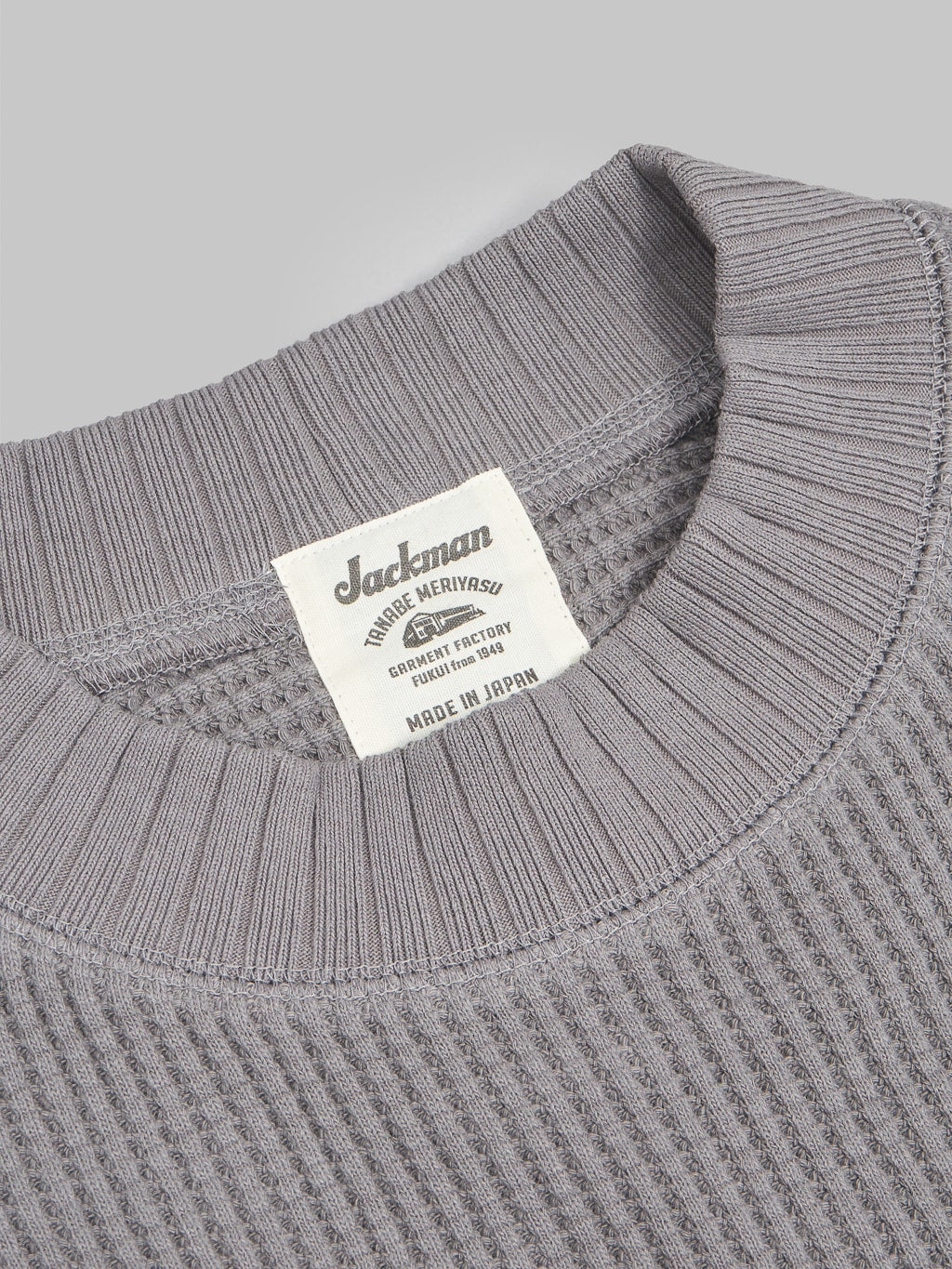 Jackman Waffle Midneck Sweater Iron Grey collar fabric detail