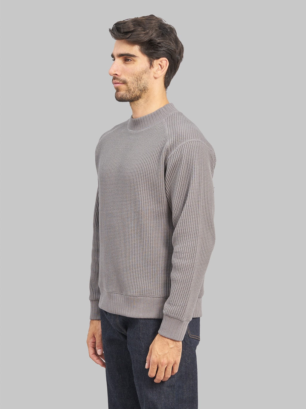 Jackman Waffle Midneck Sweater Iron Grey model side fit