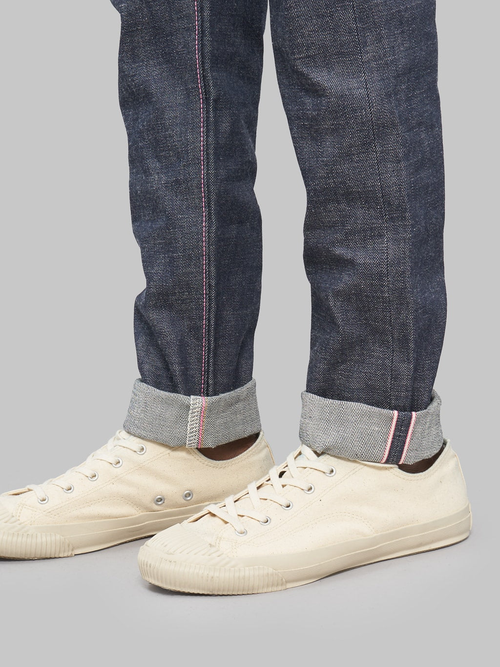 Momotaro legacy blue high tapered jeans pink selvedge line
