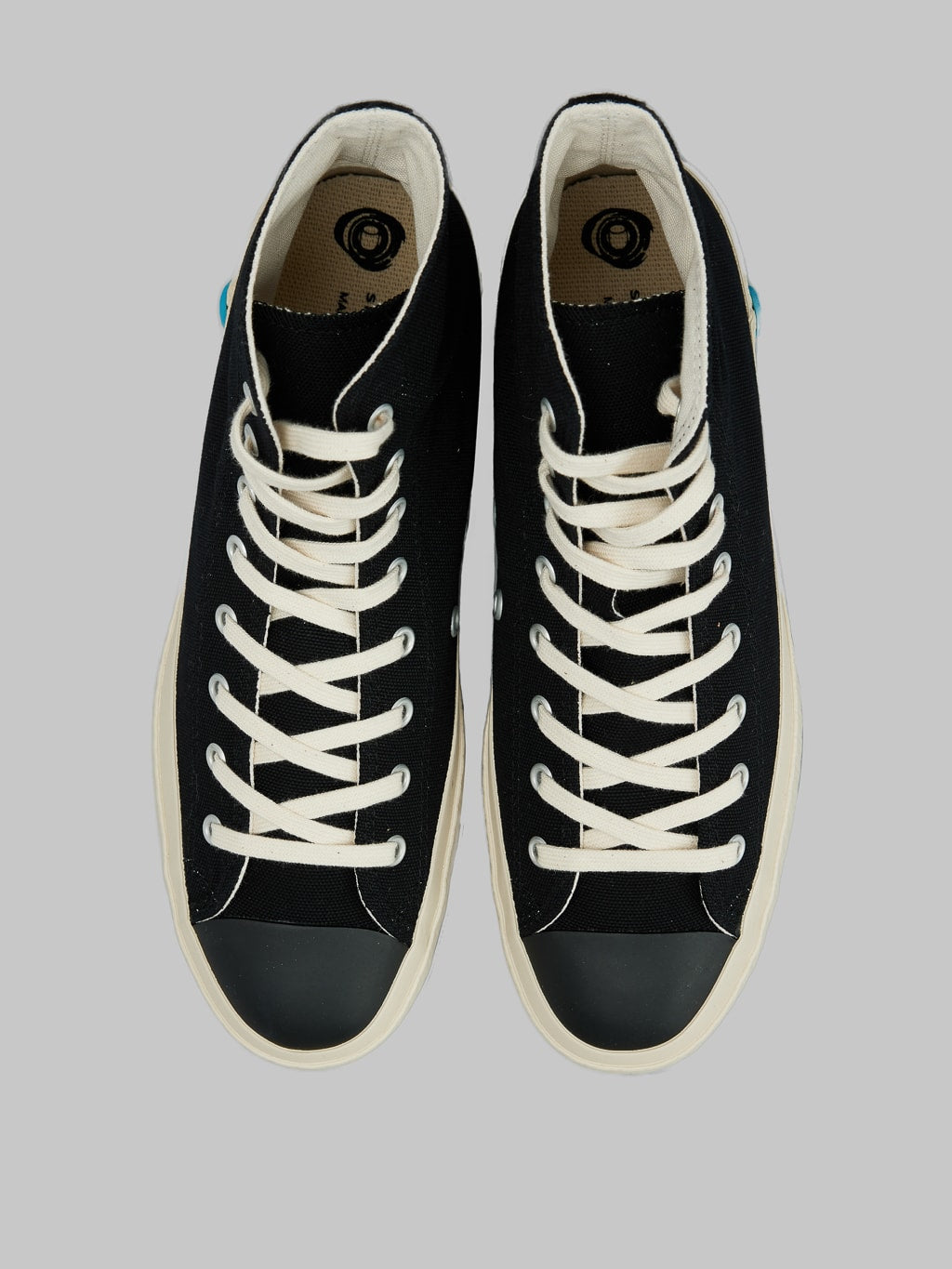 Shoes like pottery high sneaker black up view