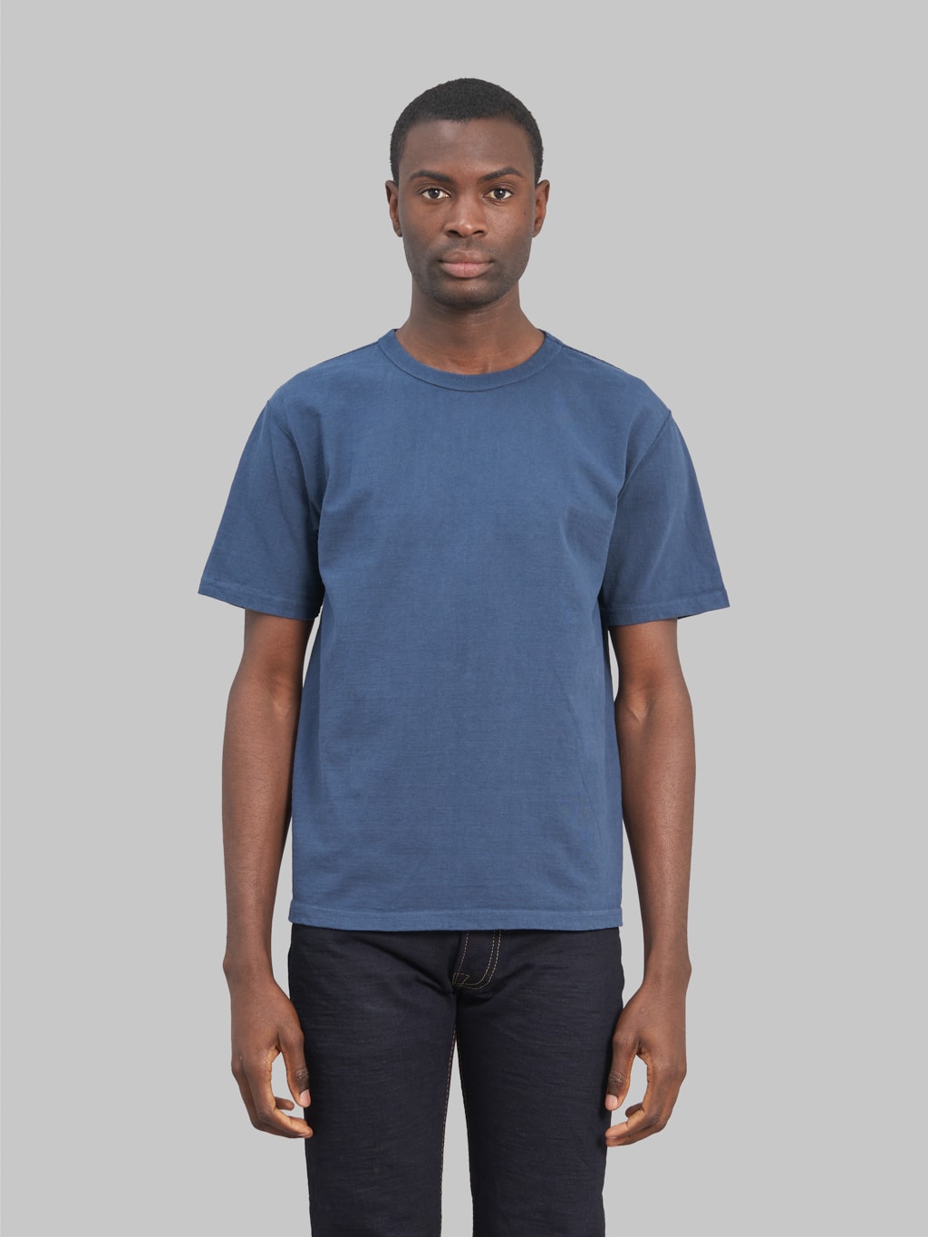 Studio DArtisan 9913 Loopwheel TShirt navy model front fit