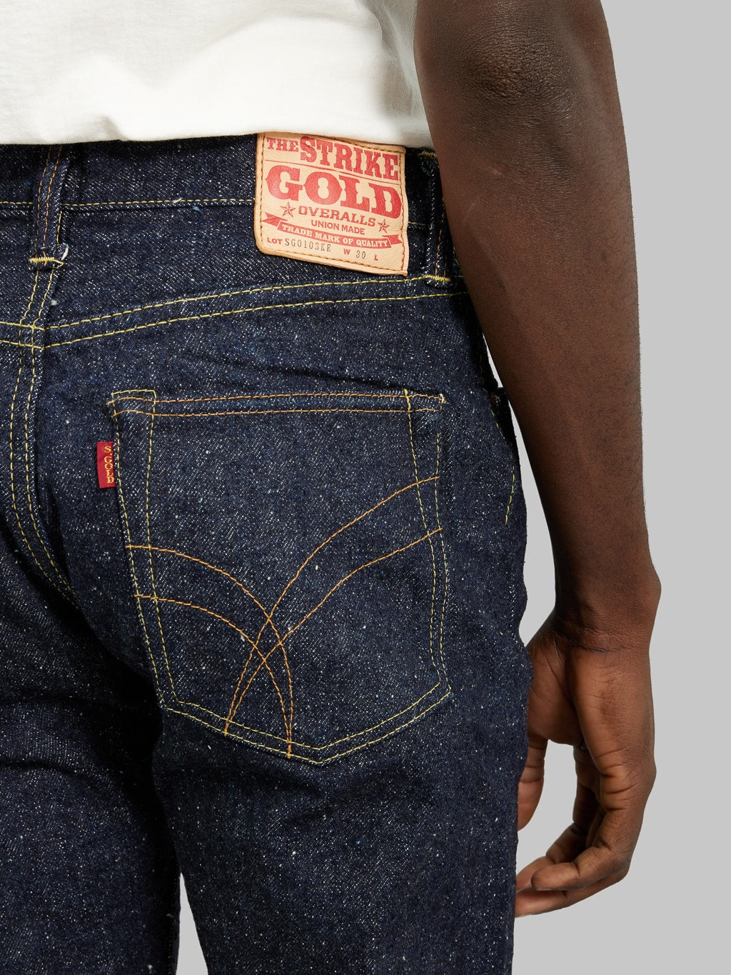 The Strike Gold 0103KE Keep Earth Natural Indigo regular straight Jeans pocket