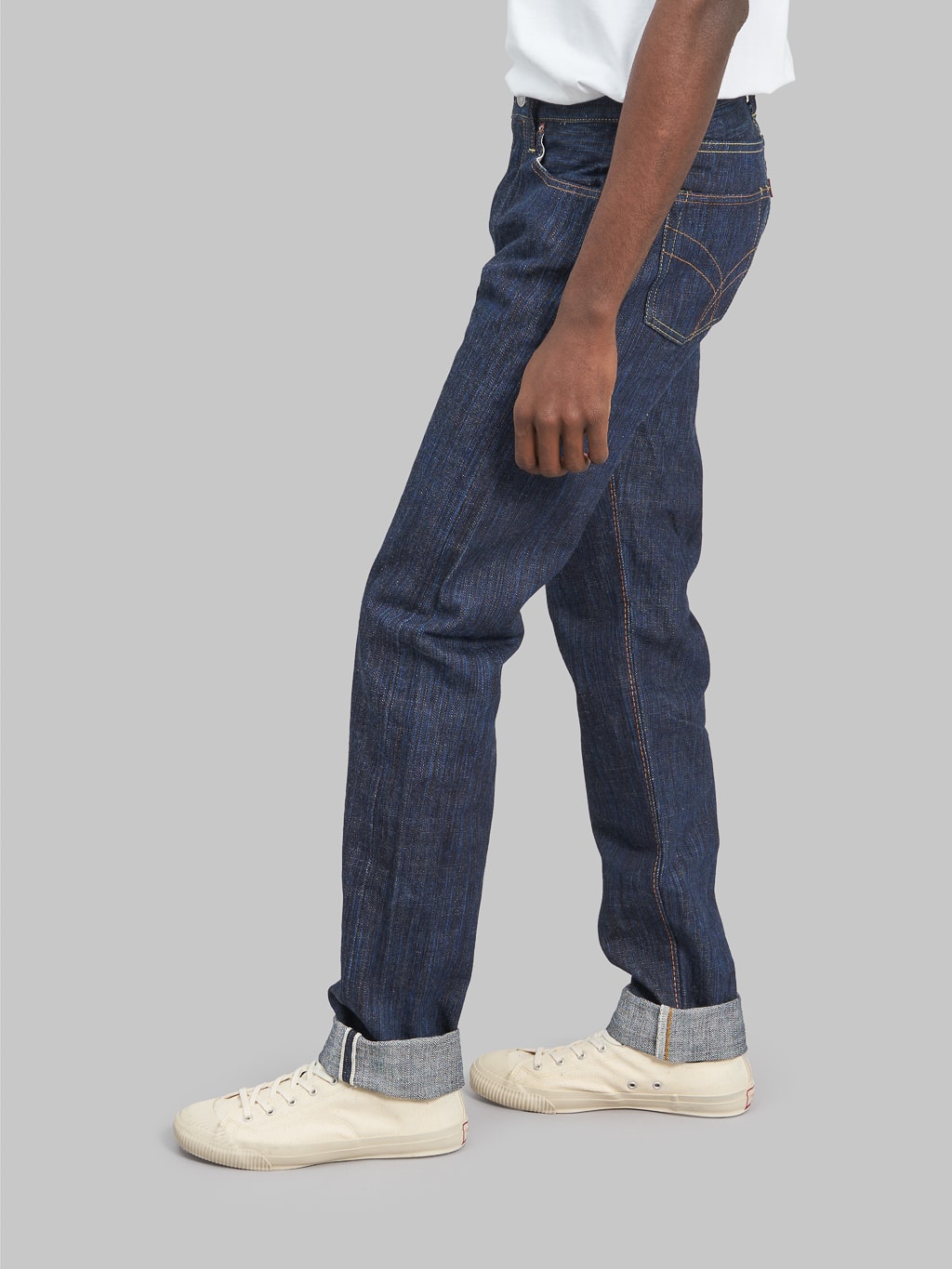 The Strike Gold 8104 Shower Slub straight tapered jeans back fit