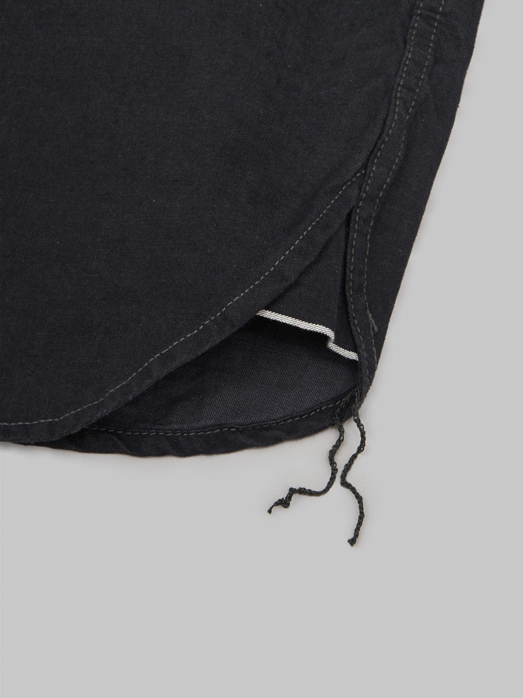 UES traveling shirt black side seams