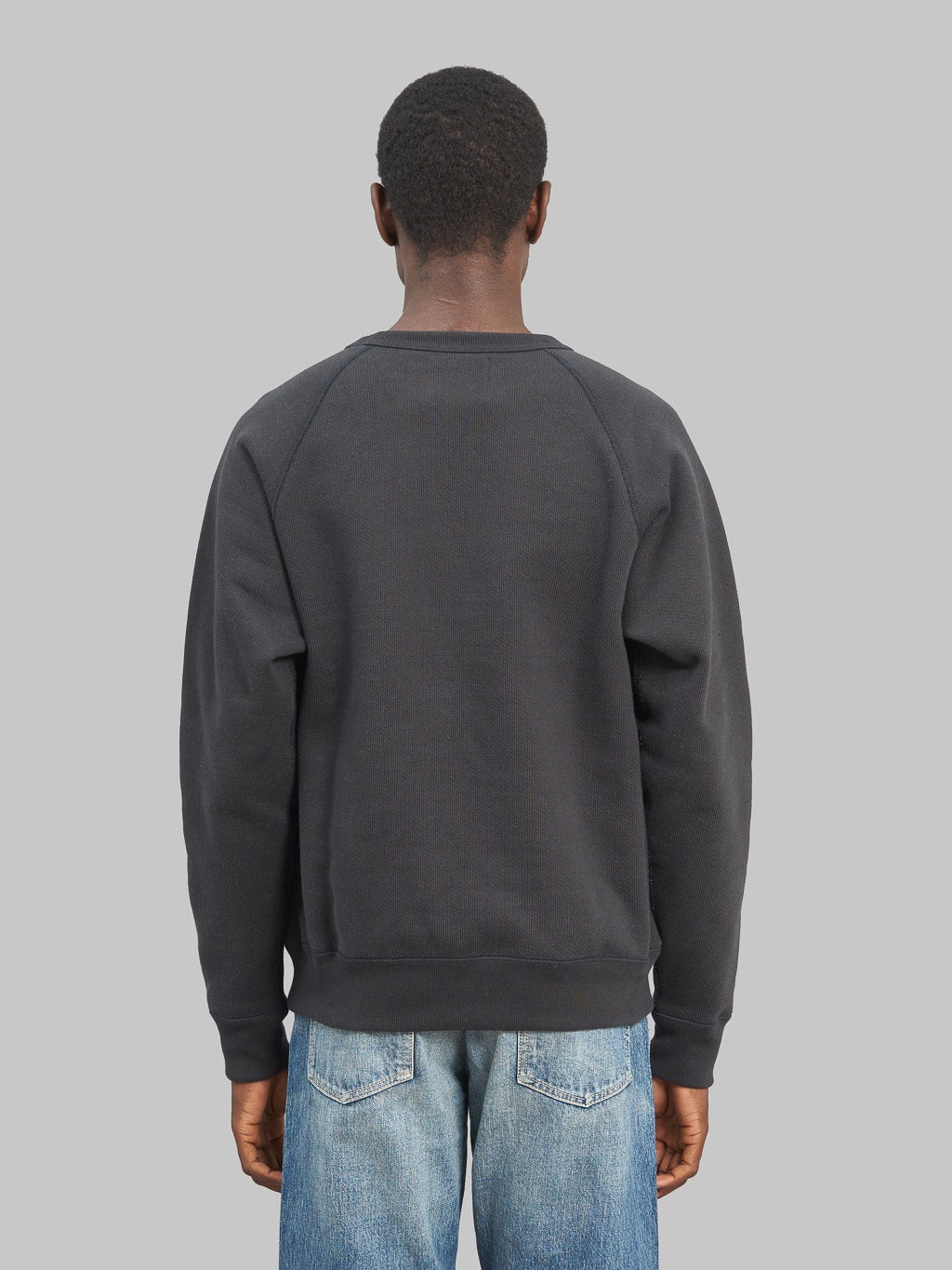Wonder Looper Pullover Crewneck Double Heavyweight French Terry Black back fitting