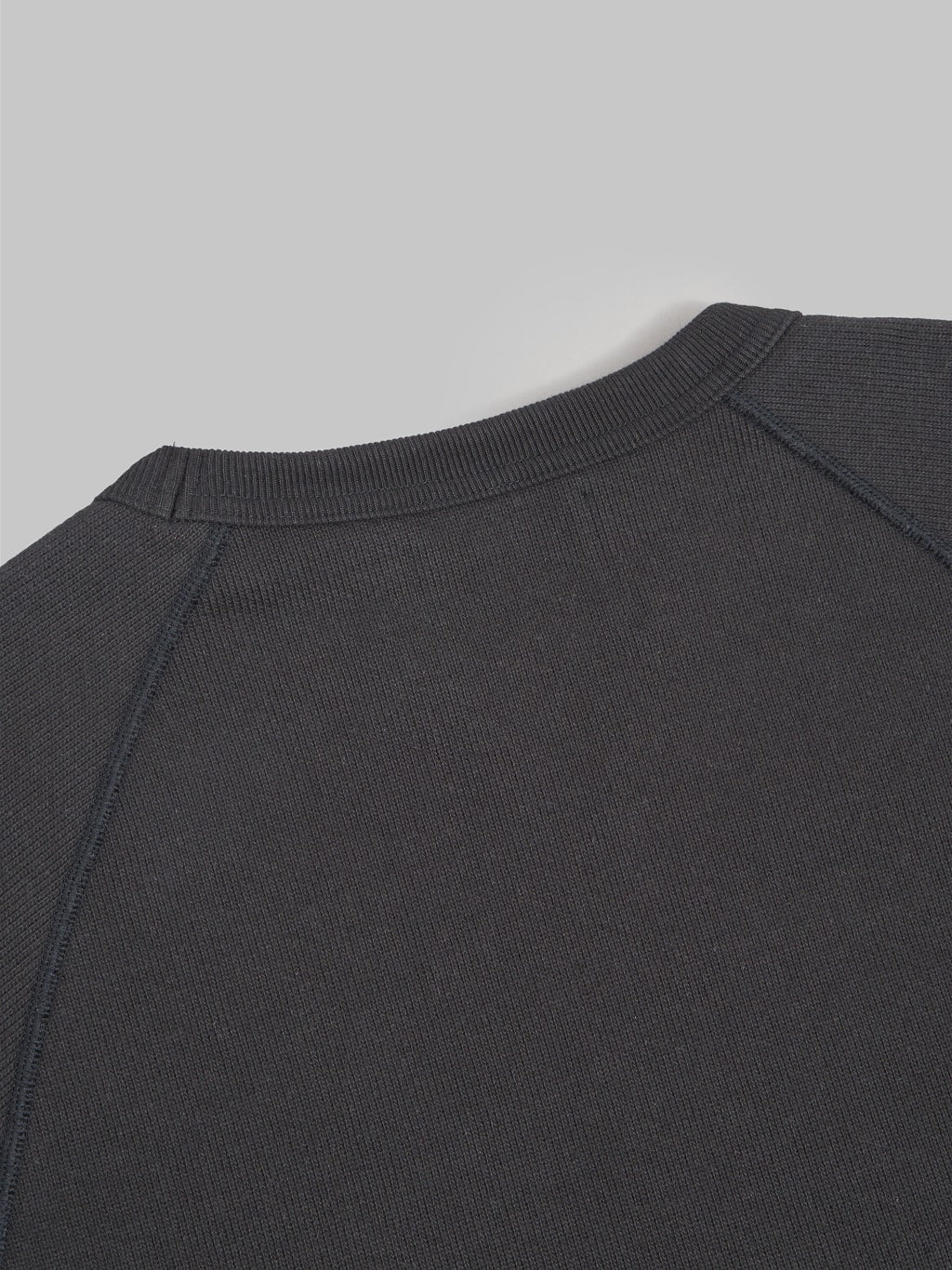 Wonder Looper Pullover Crewneck Double Heavyweight French Terry Black back collar view