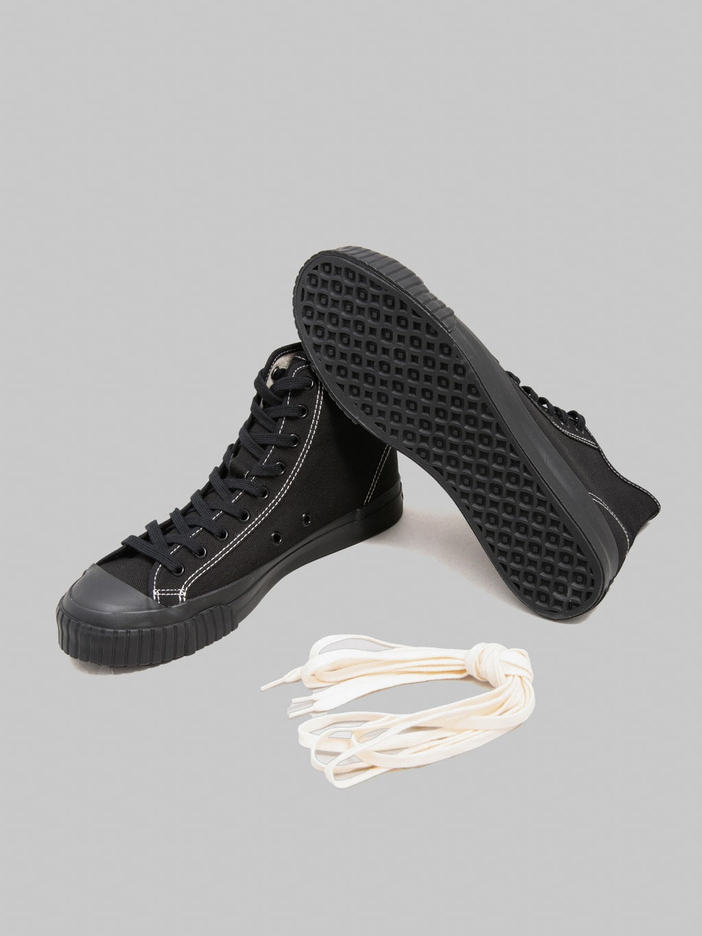 Attractions Wearmasters Jumpin’ High Shoes Black