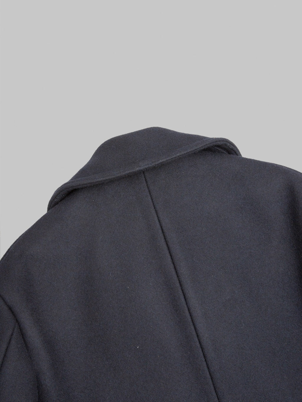 Buzz Ricksons BR11554 US Navy Pea Coat back collar