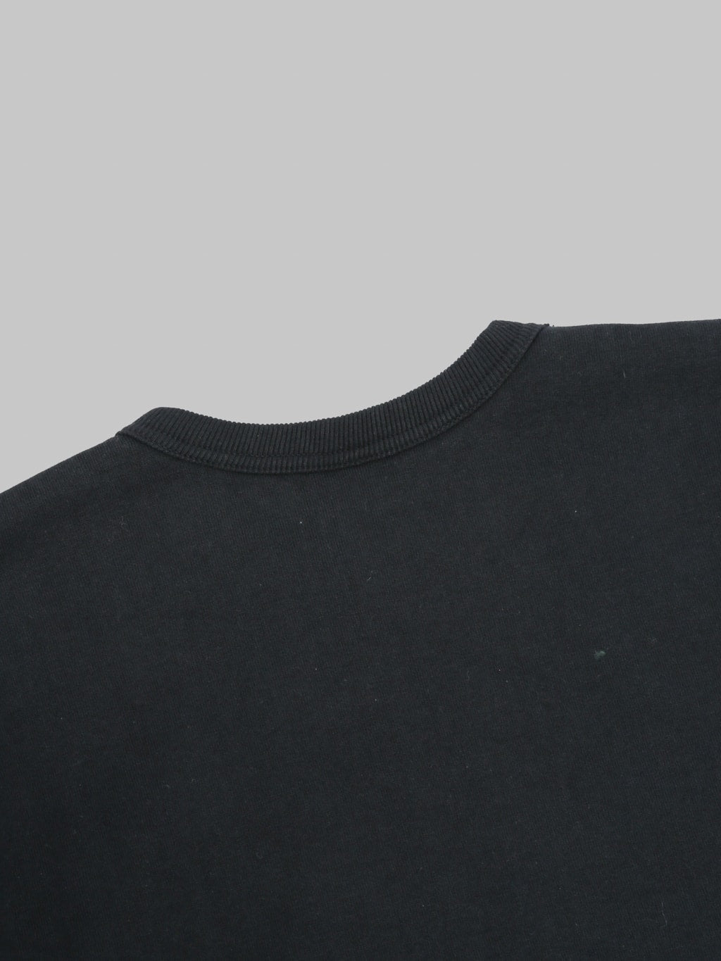 Deluxeware S101-00 Flat Seam Plain Sweatshirt Core Black
