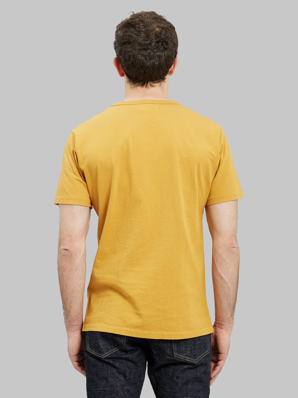 freenote cloth 9 ounce pocket t shirt mustard heavyweight model back fit