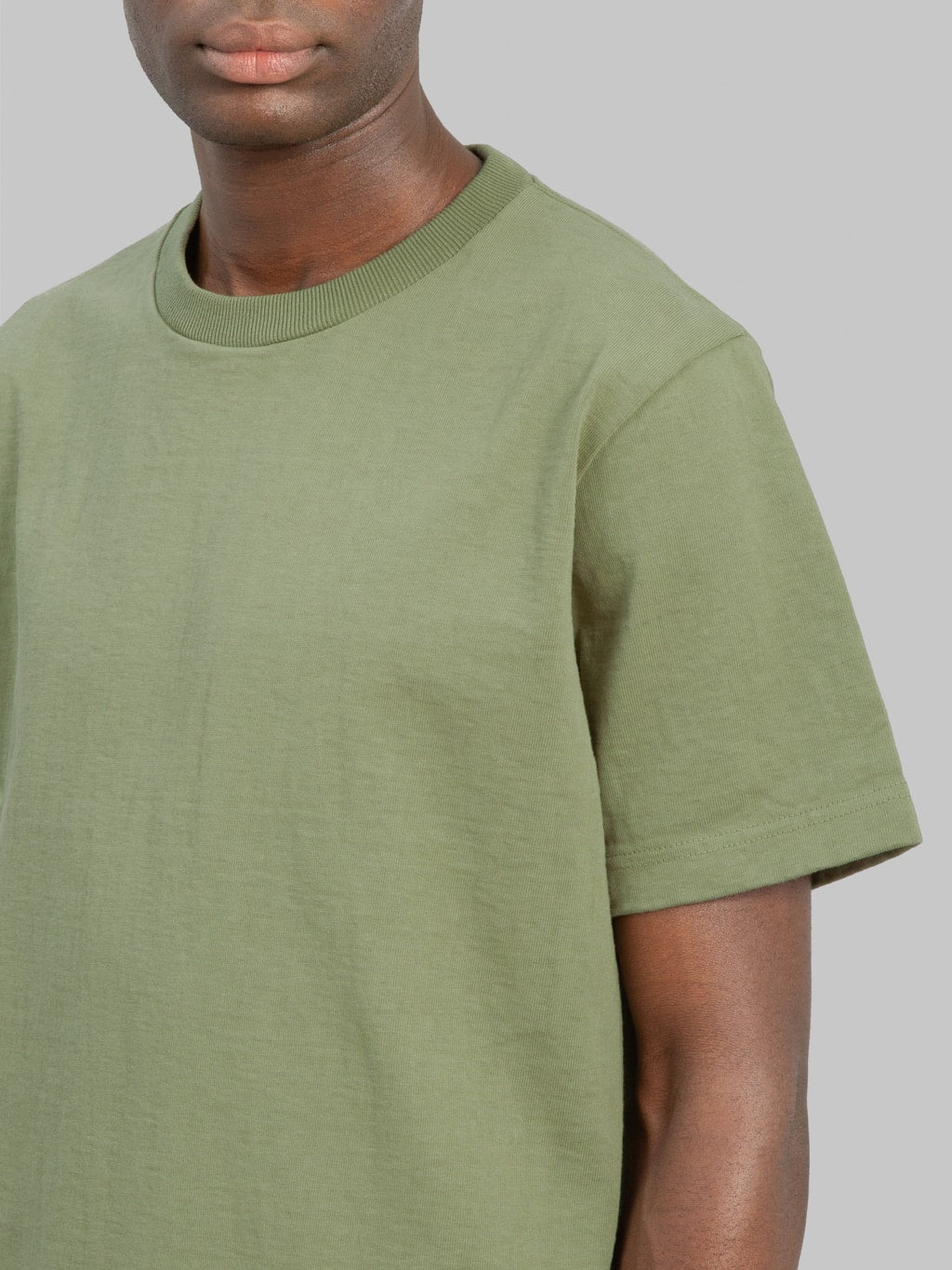 Jackman Dotsume TShirt Olive sleeve