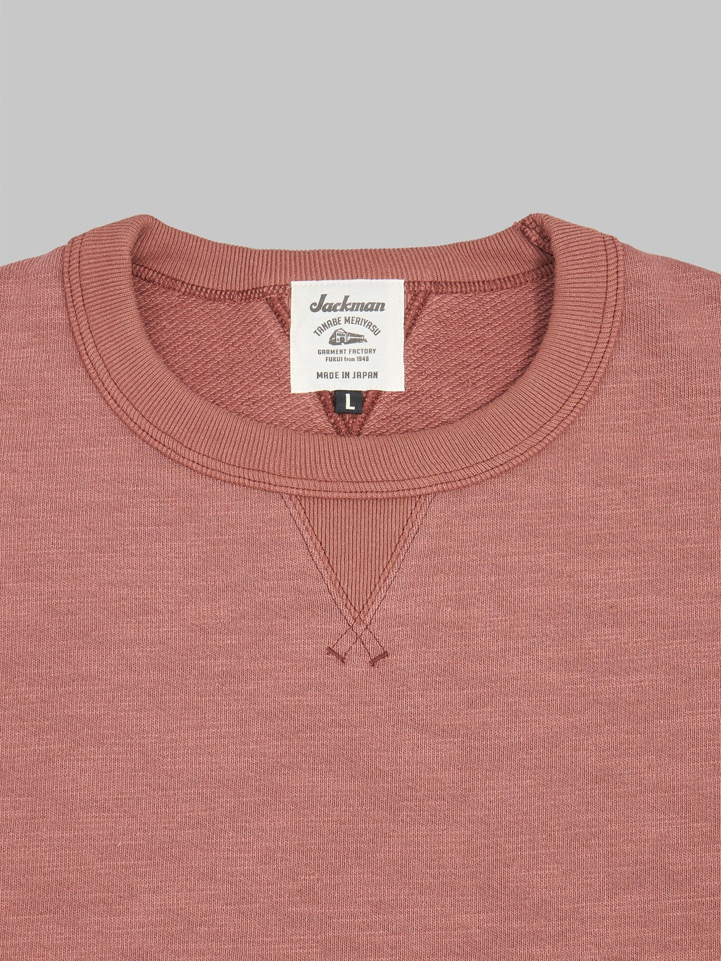 Jackman GG Sweat Crewneck Pale brick collar detail