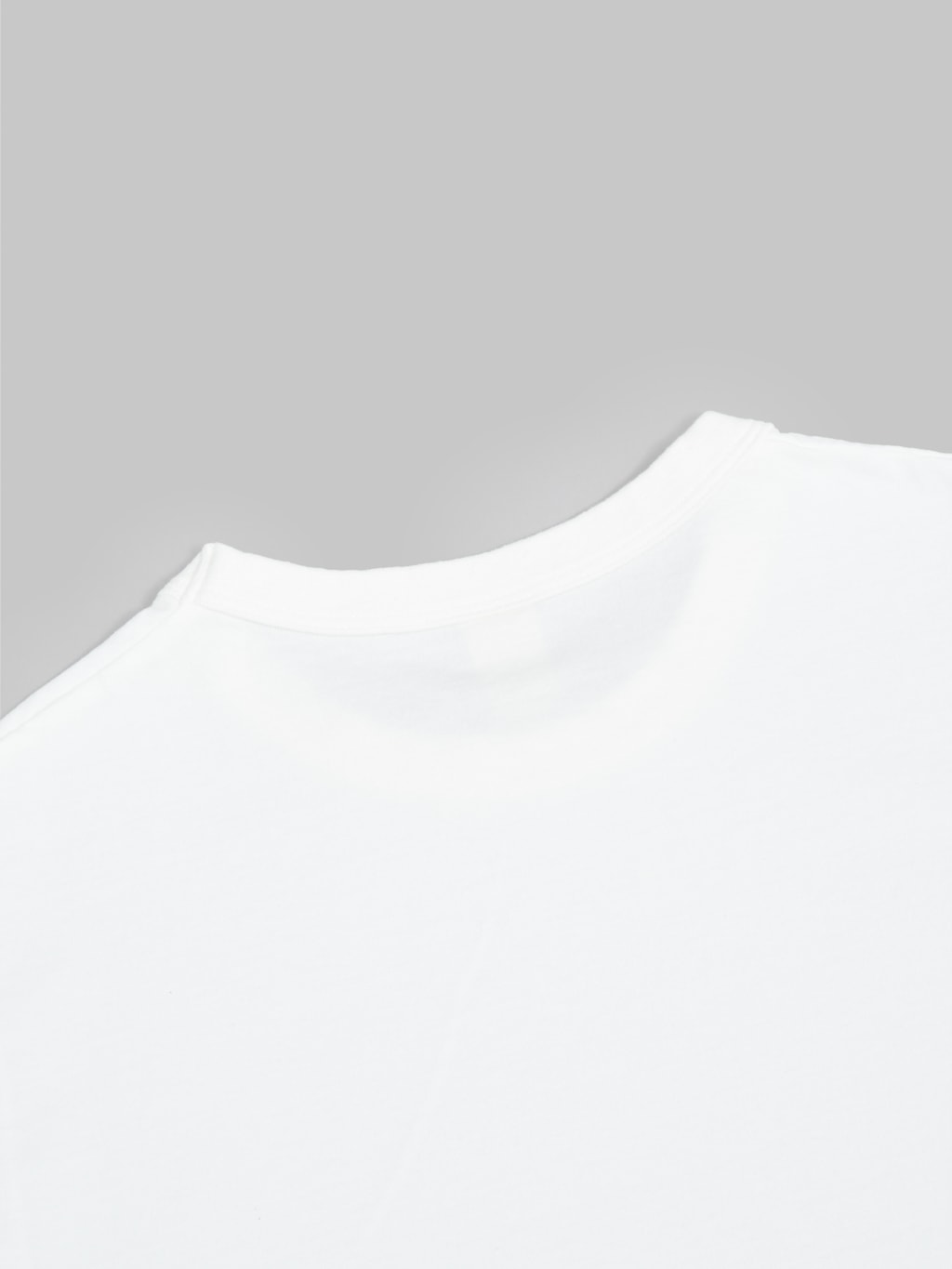 jackman lead off tshirt white back collar