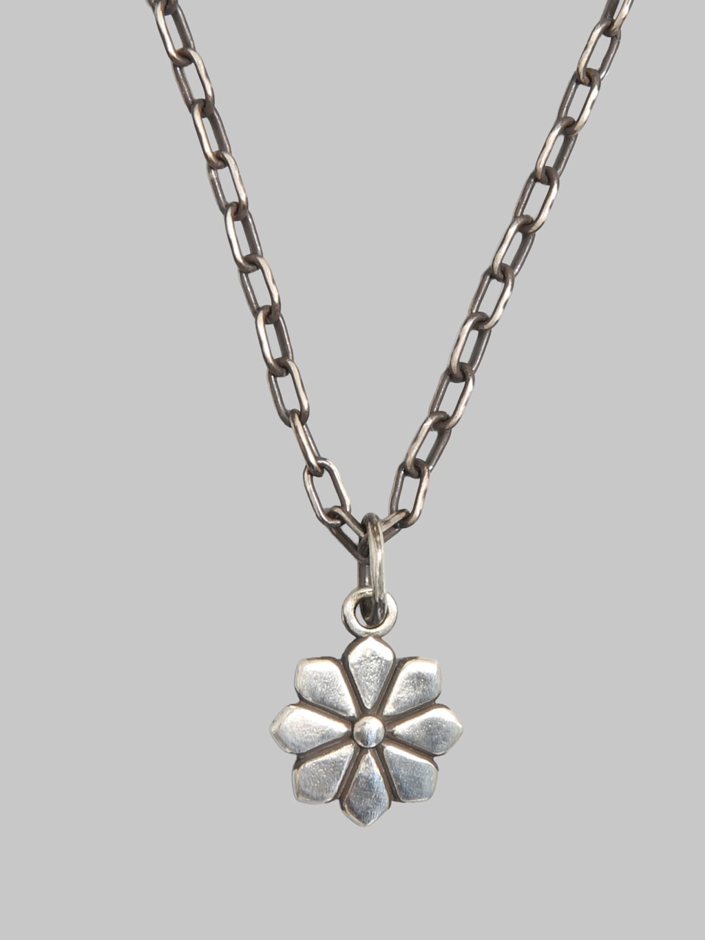 Kobashi 8 Petals Kikumon Yatsu Giku Charm Medium Silver 925