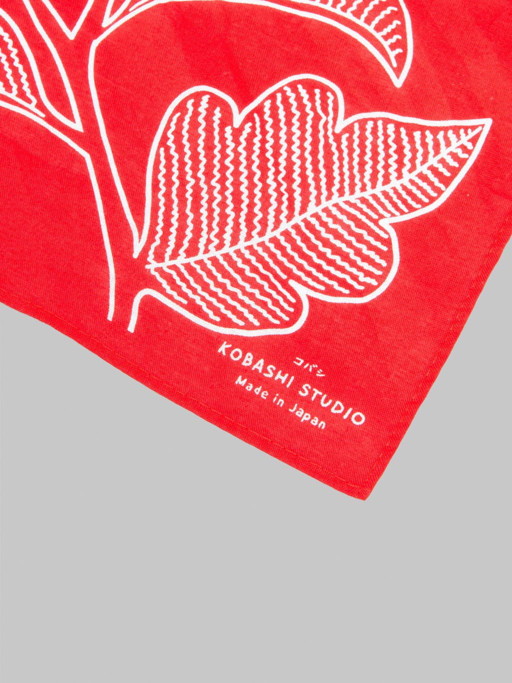 Kobashi Studio Japanese Chrysanthemum Bandana Red "Shinku"