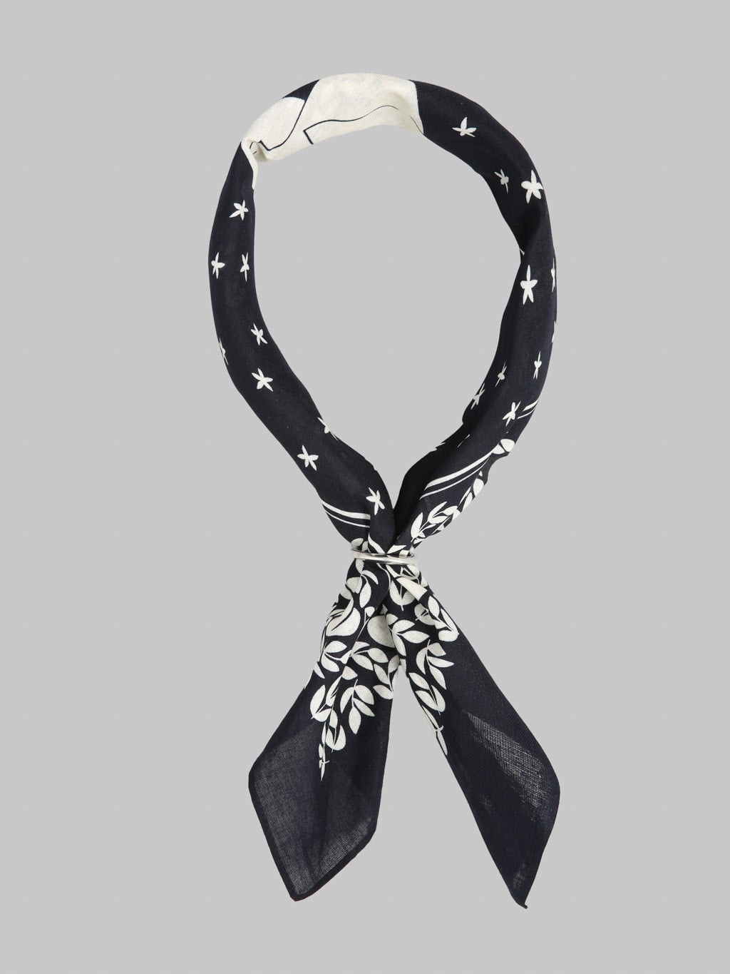 Kobashi Studio Suzu Bandana Ring styled