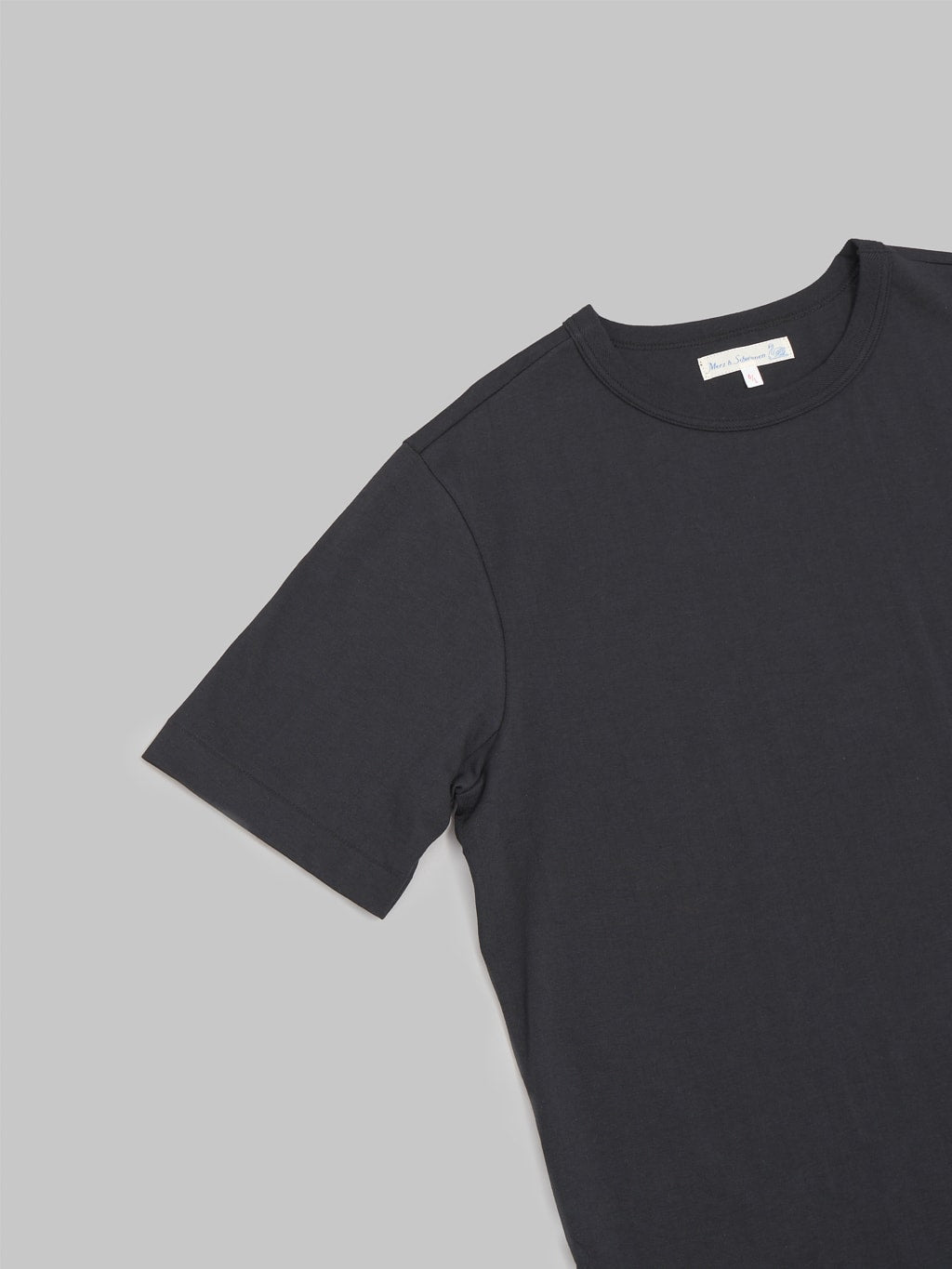 merz b schwanen 214 heavyweight loopwheeled Tshirt relaxed fit charcoal sleeve