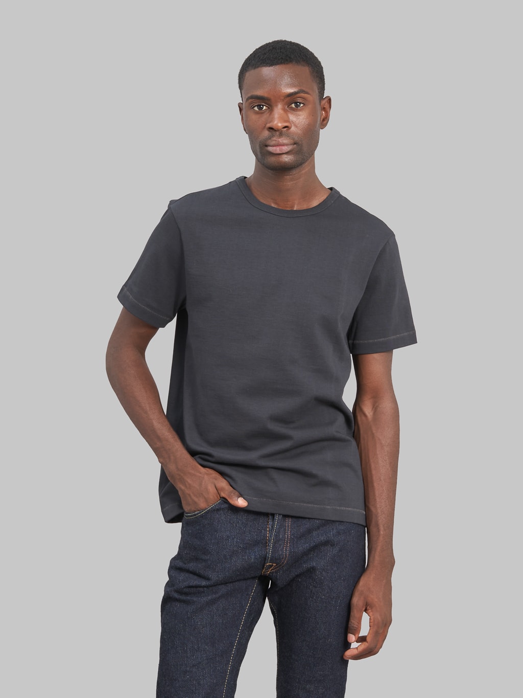 merz b schwanen 215 heavyweight loopwheeled tshirt classic fit charcoal look