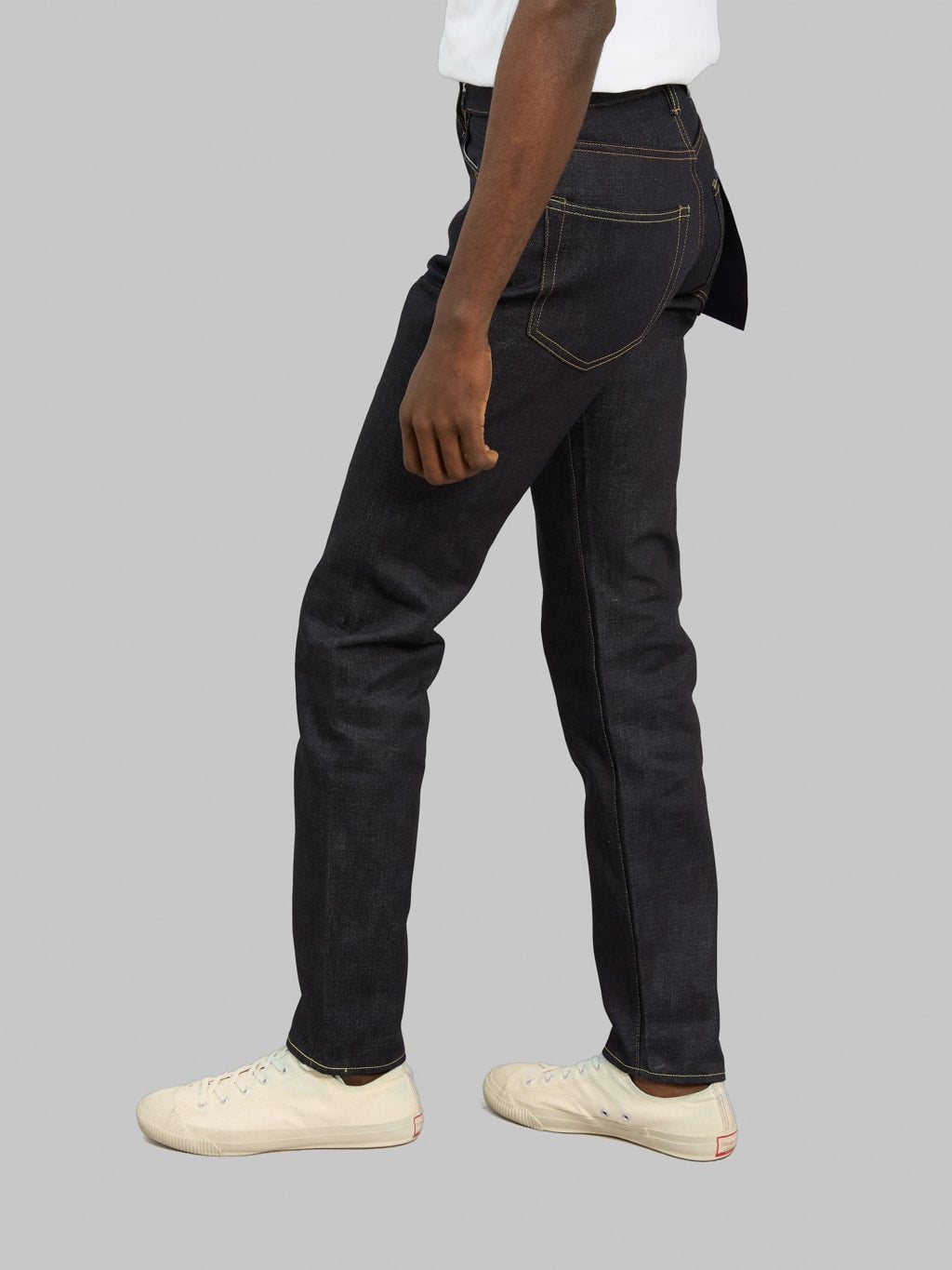 momotaro 200 standard tapered selvedge jeans fitting