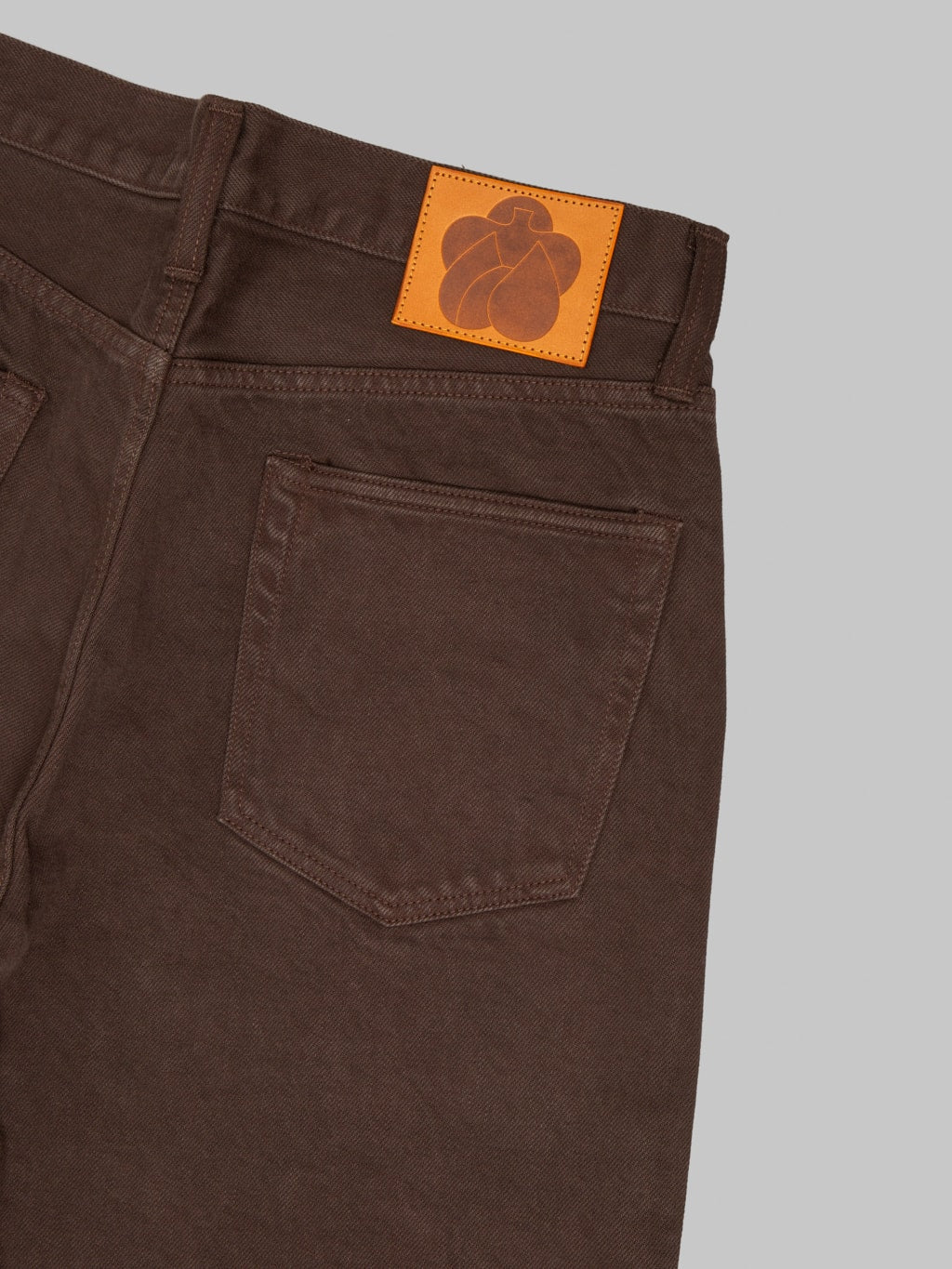 Momotaro MMJE6400 15oz 100 Straight Onigurumi Dyed Jeans Brown plant base