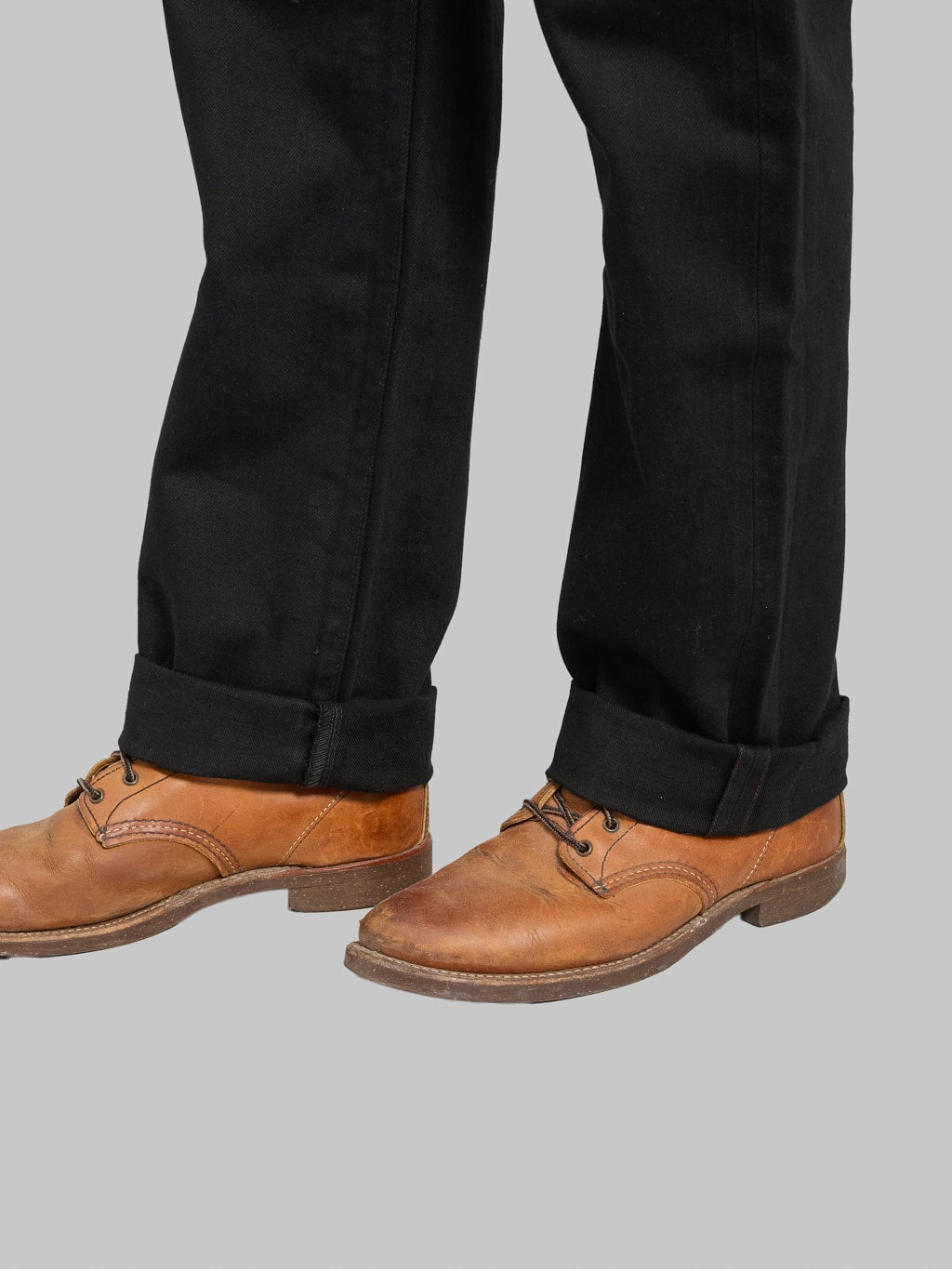 Momotaro MMJE6401 15oz #100 "Kyotomontsuki Dyed" Straight Black Jeans