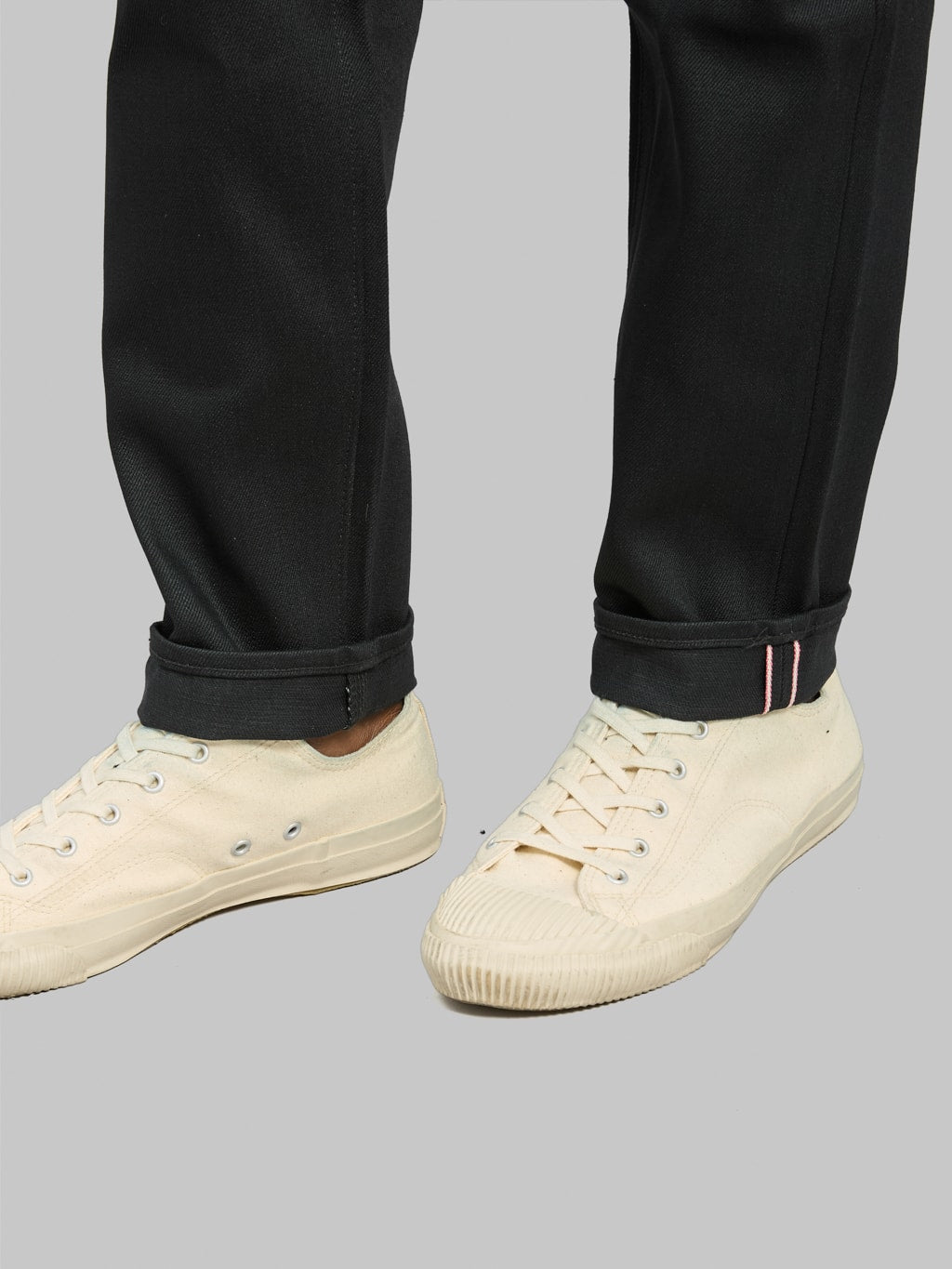 Momotaro MMJZ1200 14.7oz #200 "Standard" Tapered Jeans Black