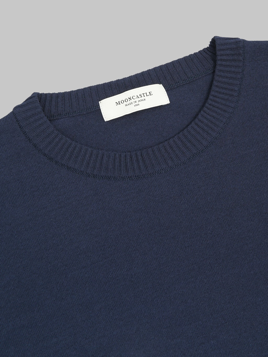 Mooncastle 12G Ice Cotton Crewneck T-Shirt Navy tag label