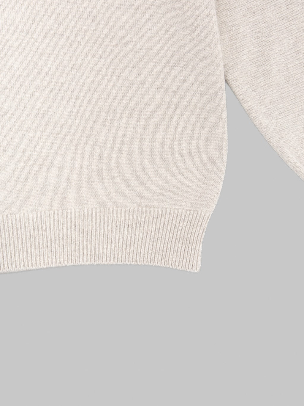 Moocastle 7G Cashmere Silk Wool Crewneck Pullover Beige Grey soft