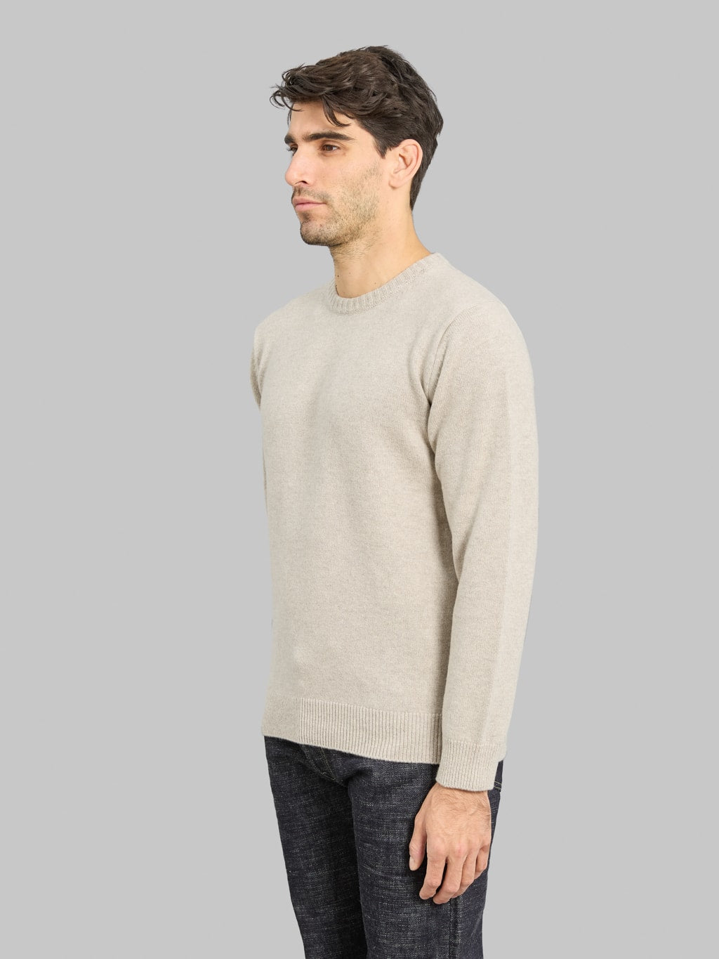 Moocastle 7G Cashmere Silk Wool Crewneck Pullover Beige Grey side look