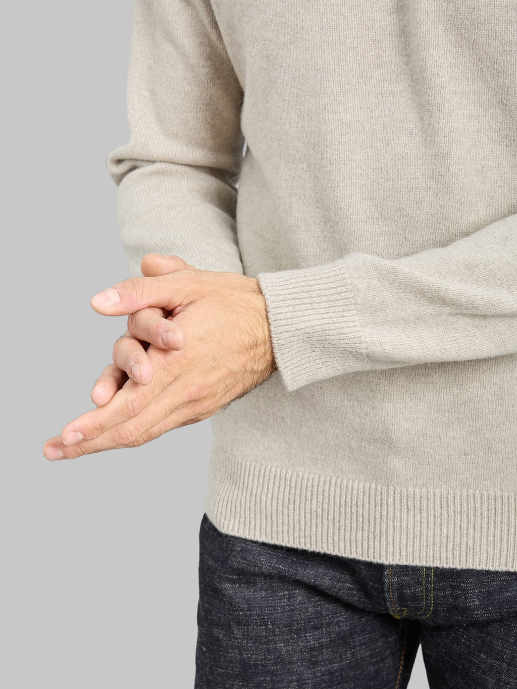 Moocastle 7G Cashmere Silk Wool Crewneck Pullover Beige Grey cuff hem