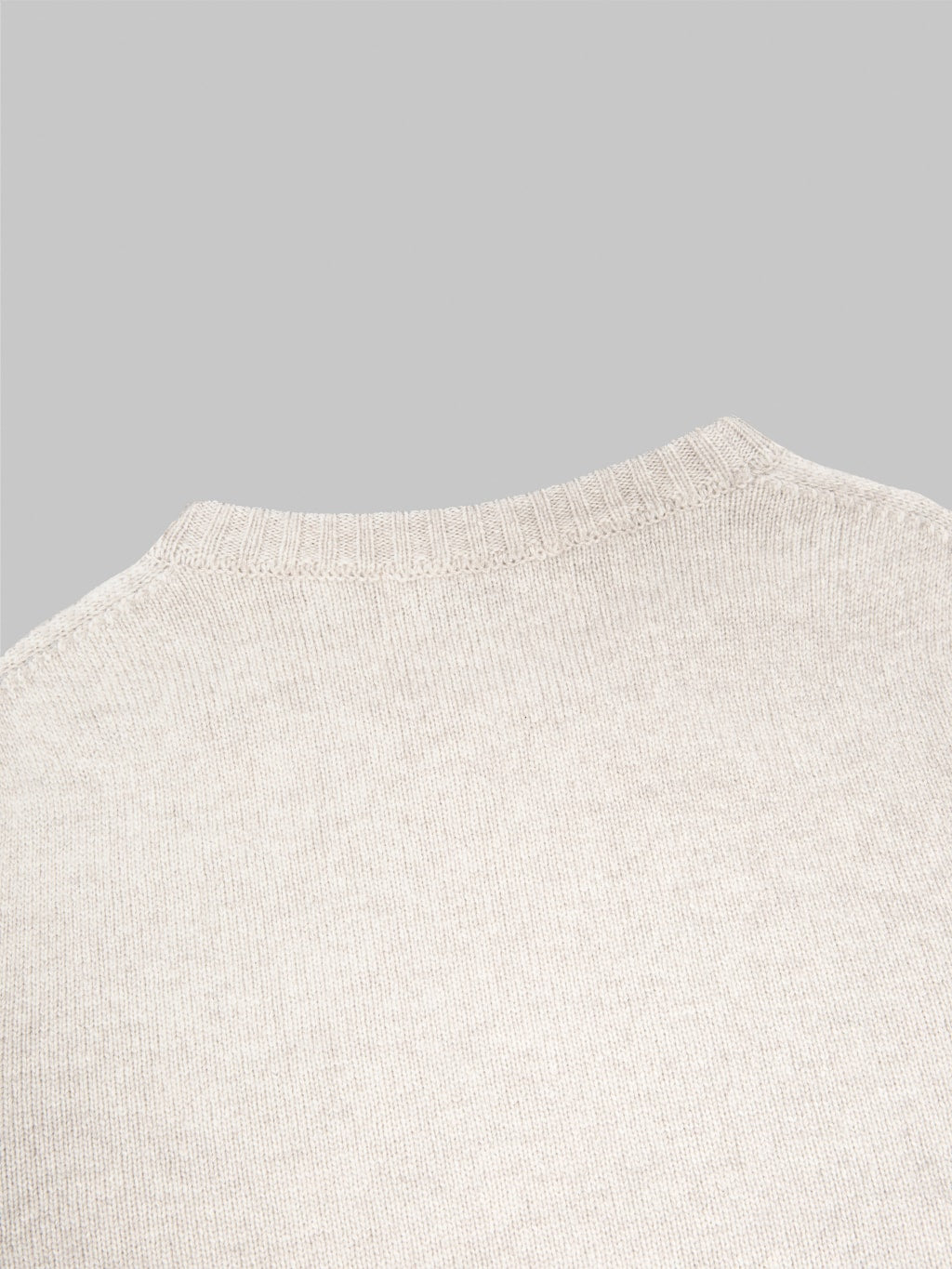 Moocastle 7G Cashmere Silk Wool Crewneck Pullover Beige Grey back collar