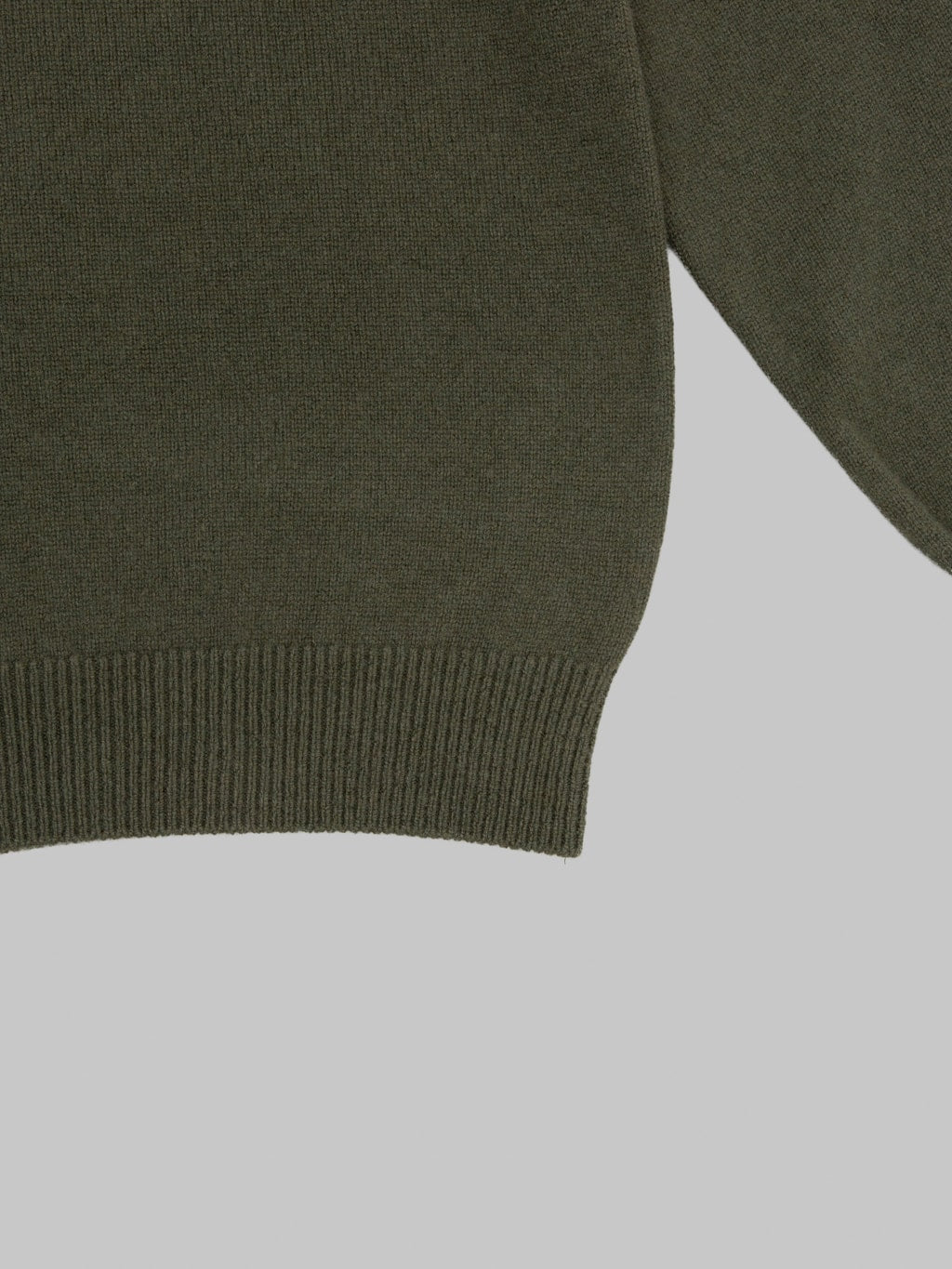 Mooncastle 7G Cashmere Silk Wool Crewneck Pullover Moss Green