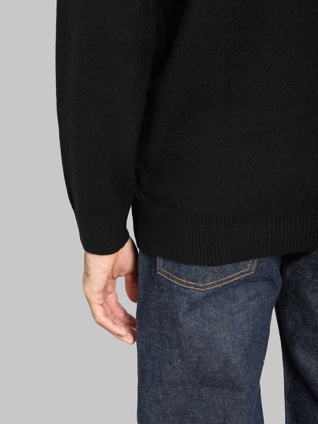 Mooncastle 7G Cashmere Silk Wool Mockneck Pullover Black