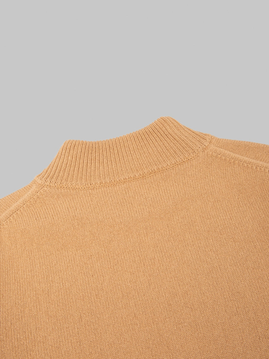 Mooncastle 7G Cashmere Silk Wool Mockneck Pullover Camel back collar