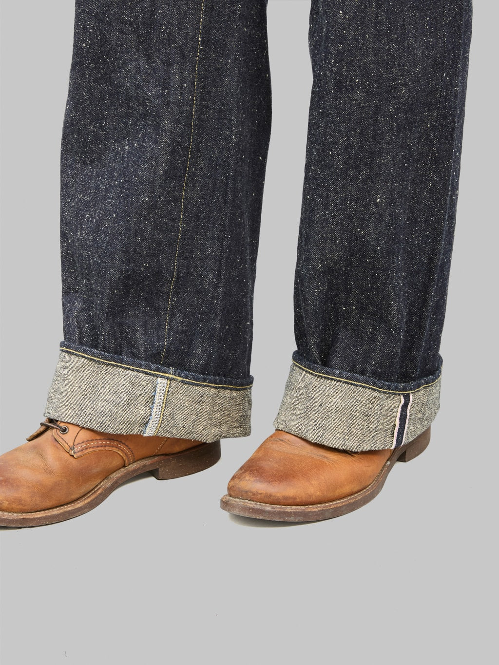 ONI Denim 222 NEP Super Wide Straight Jeans folded