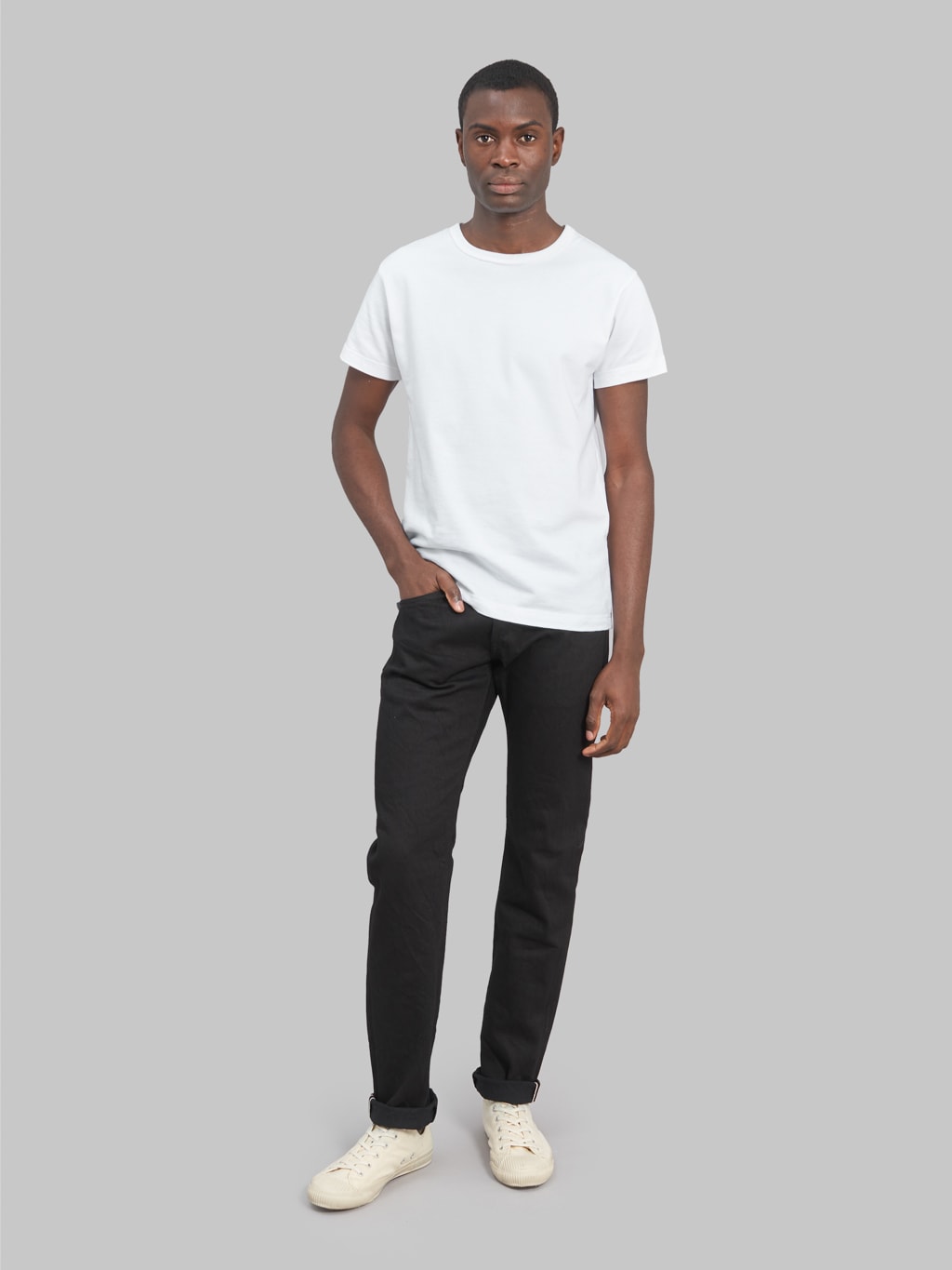 oni 642 jet black denim 13oz relaxed tapered selvedge jeans look