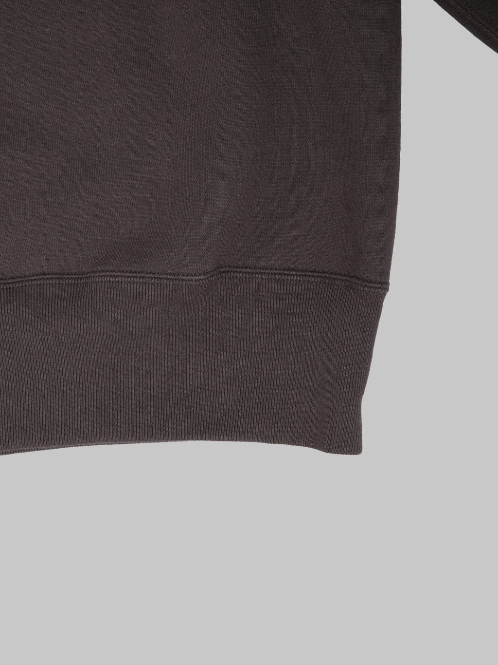 Pherrows 25W PVSF Raglan Sweatshirt Black ribbed hem