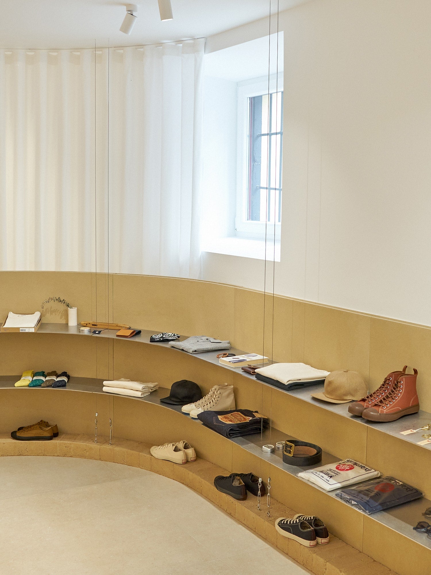 redcast heritage store madrid