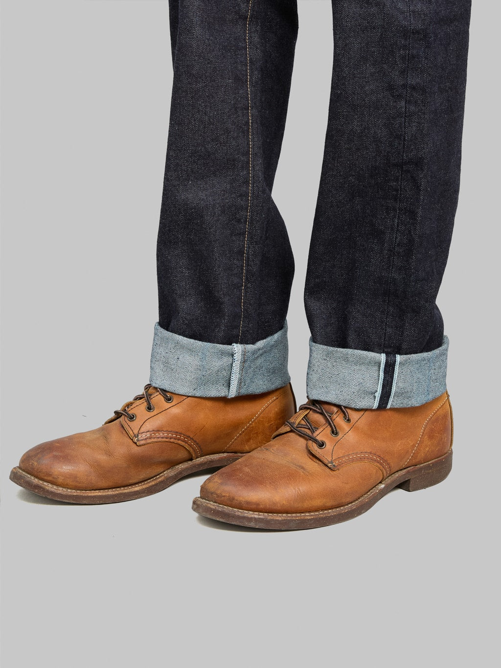 Rogue Territory 15oz Strider Rinsed Indigo Jeans selvedge folded