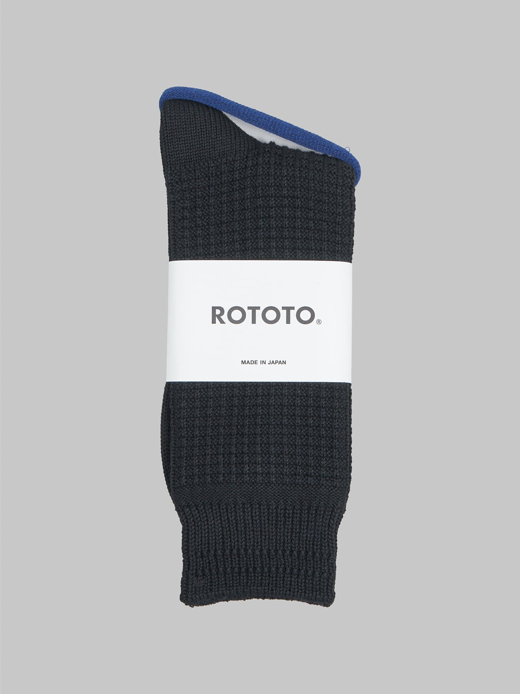 rototo cotton waffle crew socks black