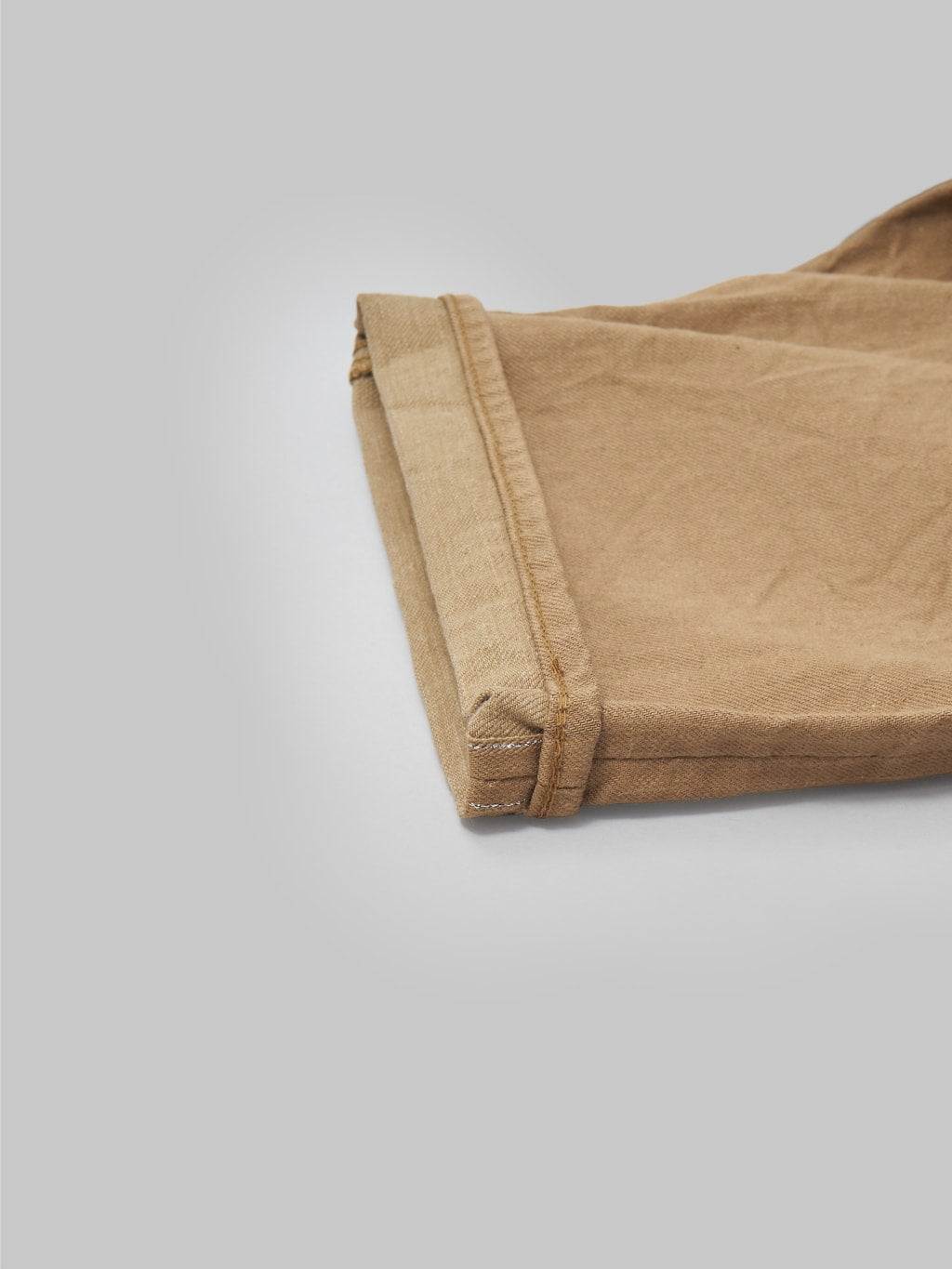 samurai jeans 15oz selvedge chino shorts khaki selvedge closeup