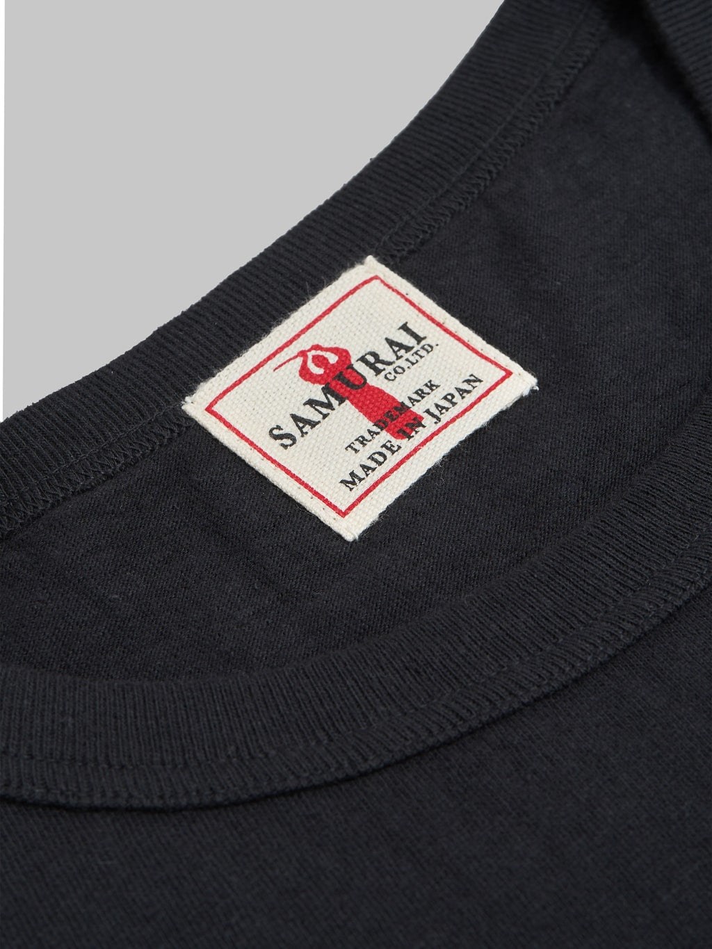 Samurai jeans crew neck tubular tshirt black brand label