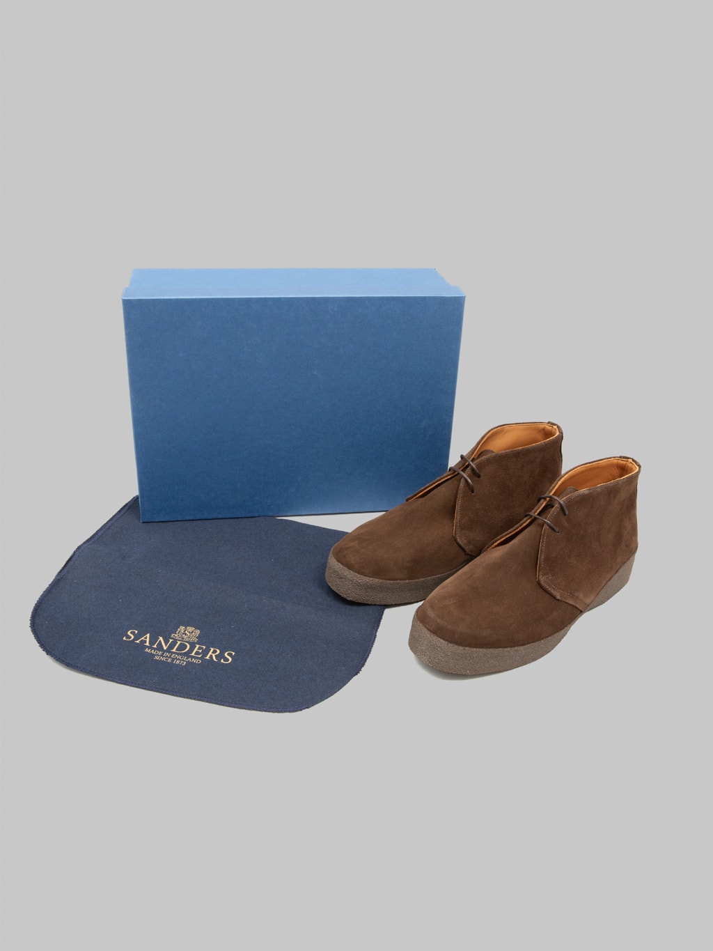 Sanders Japan Brit Chukka Polo Snuff Suede packaging