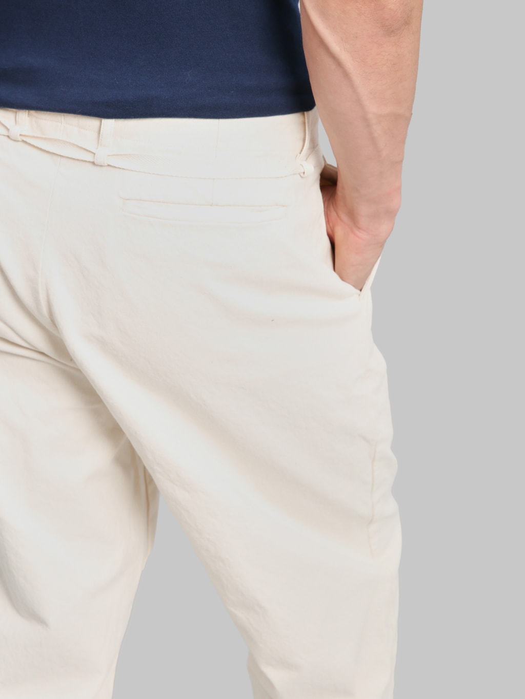 Seuvas 10oz Canvas Tapered 2 Tuck Pants Natural back pocket