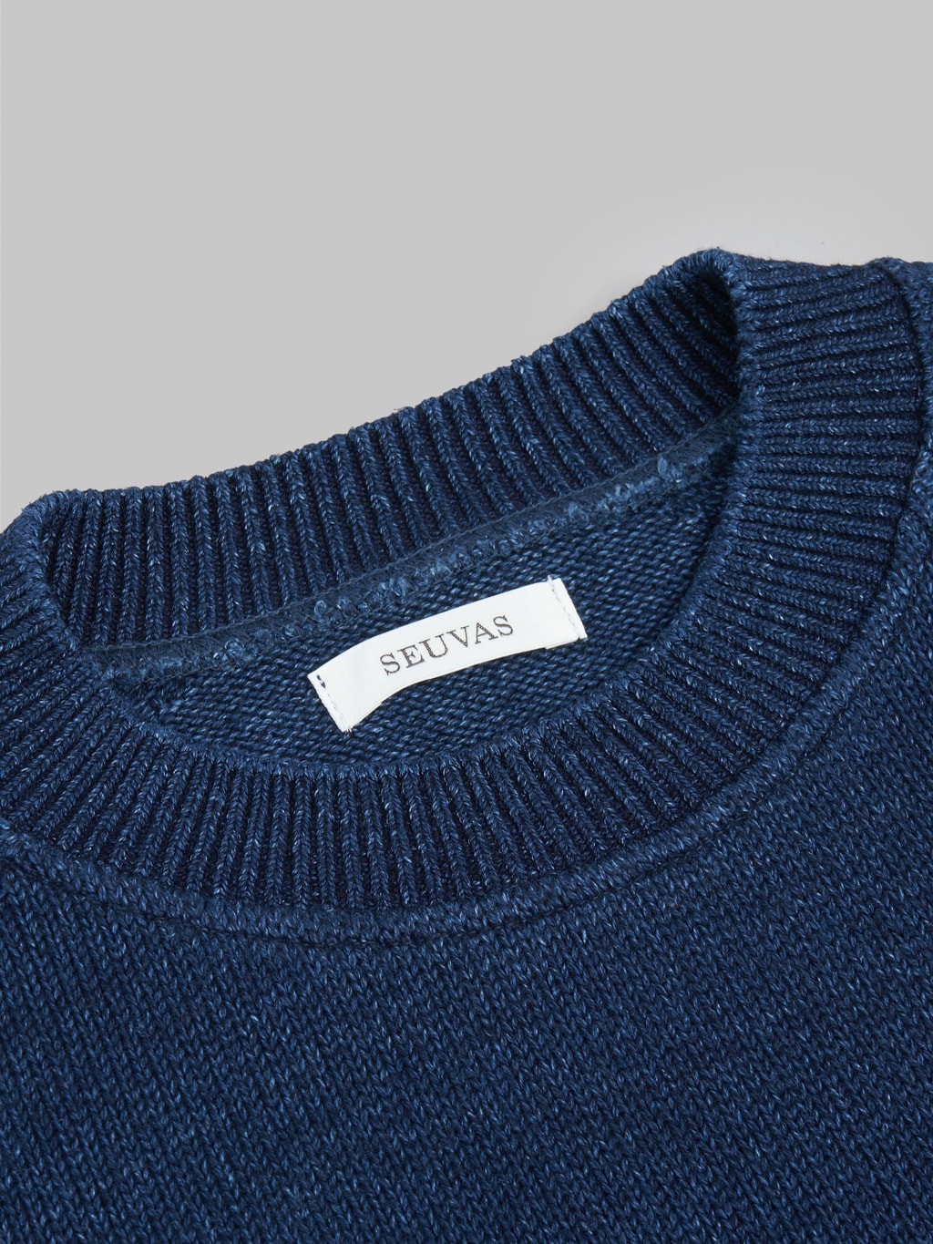 seuvas cotton raglan sweater indigo crewneck details
