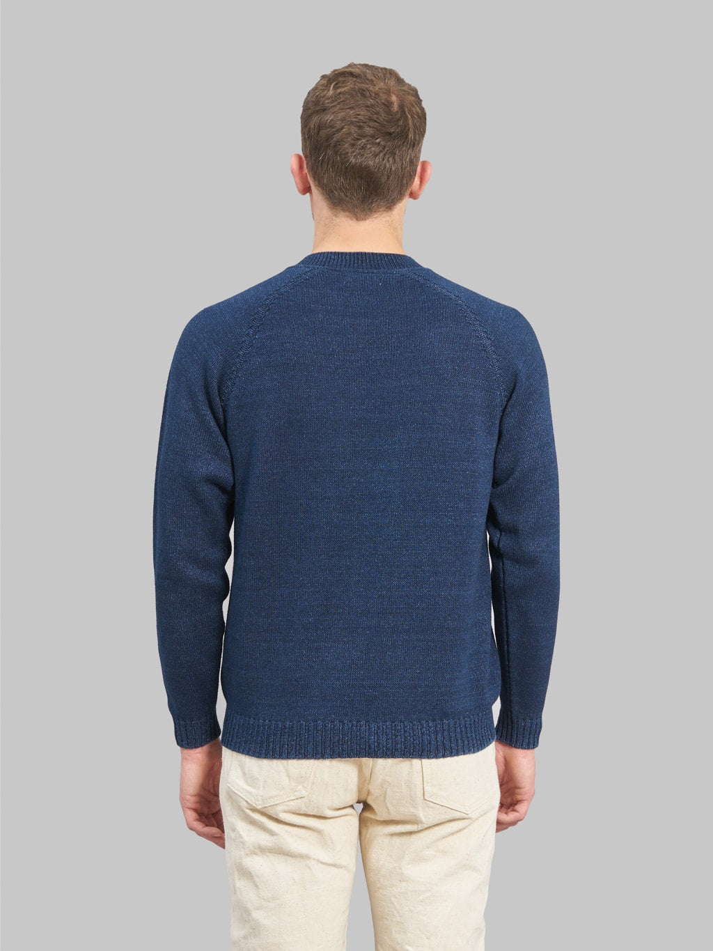 seuvas cotton raglan sweater indigo model back fit