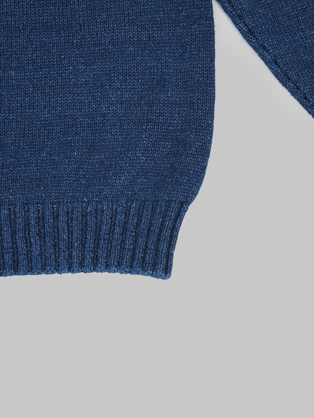 seuvas cotton raglan sweater indigo hem
