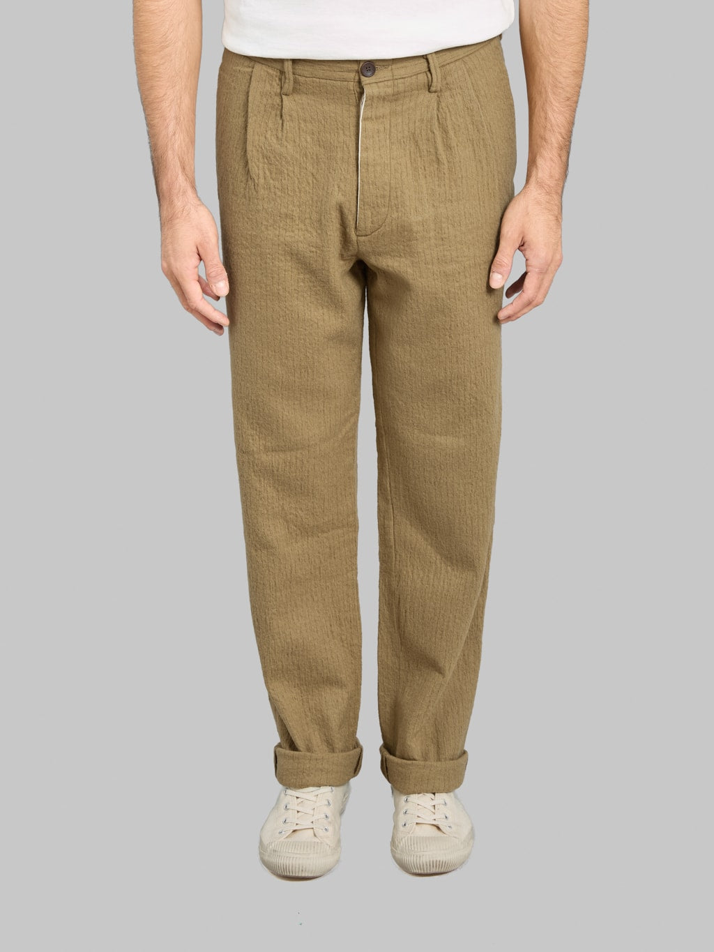 Seuvas C/W Tapered 2-Tuck Trousers Khaki