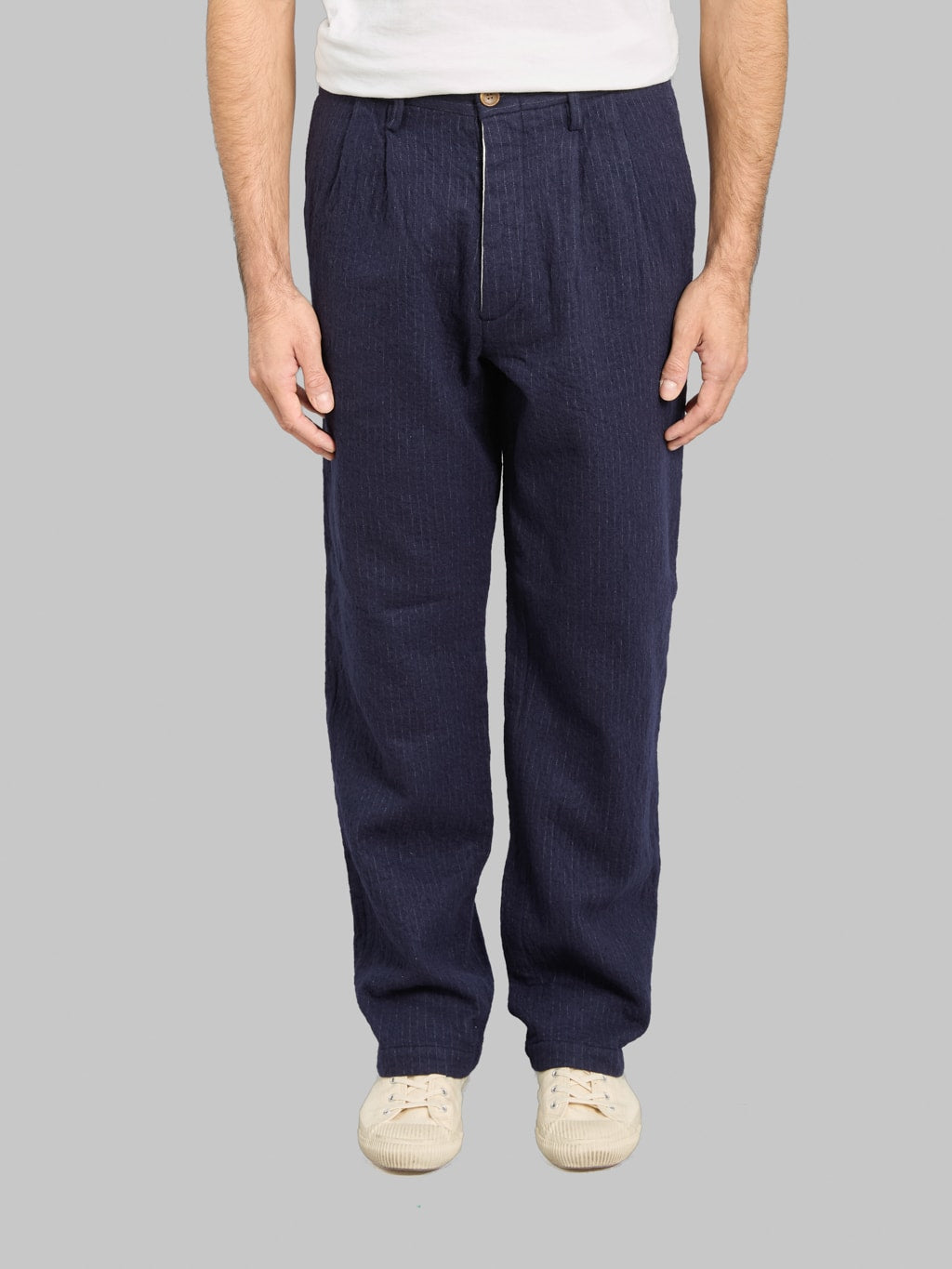 Seuvas C/W Tapered 2-Tuck Trousers Navy